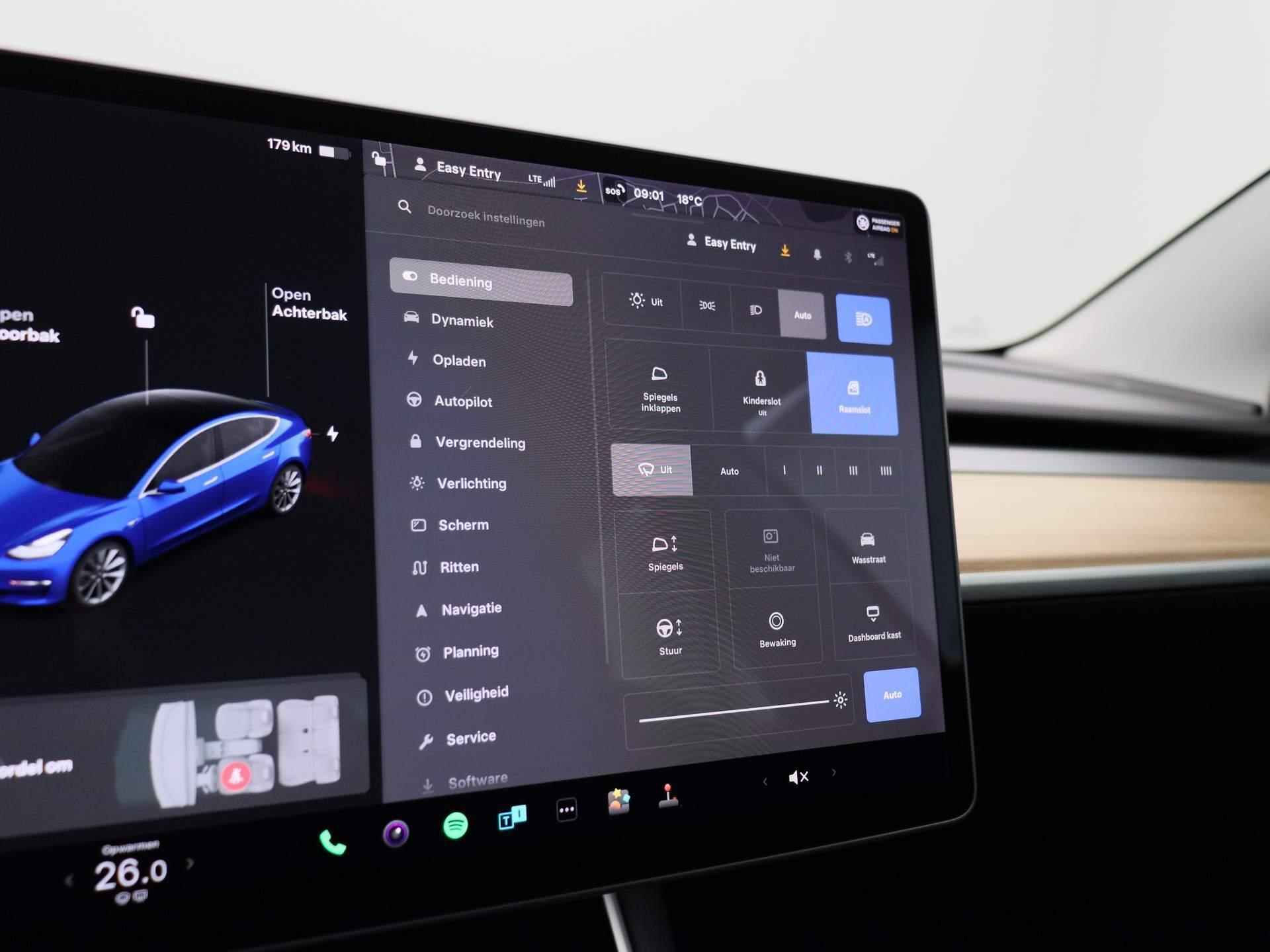 Tesla Model 3 Standard RWD Plus 60 kWh Aut. | Leder | Navigatie | ECC | Camera | PDC | LMV | LED | DAB | Apple carplay | 4x nieuwe banden - 22/33