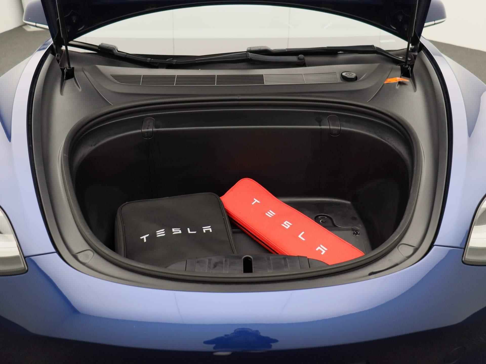 Tesla Model 3 Standard RWD Plus 60 kWh Aut. | Leder | Navigatie | ECC | Camera | PDC | LMV | LED | DAB | Apple carplay | 4x nieuwe banden - 30/33