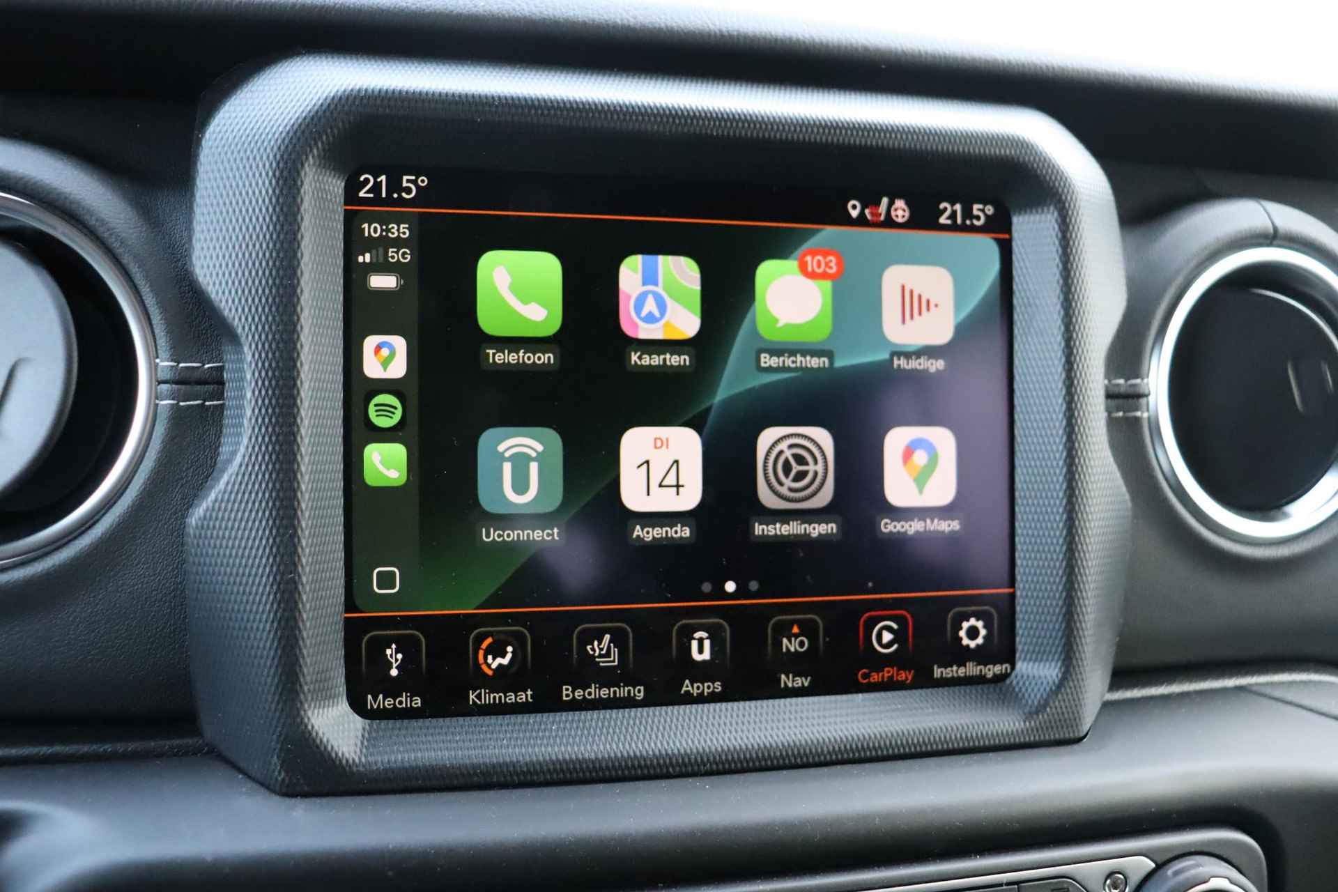 Jeep Wrangler Unlimited 4xe 380 Sahara / Carplay / Winterpakket / Camera / - 17/37