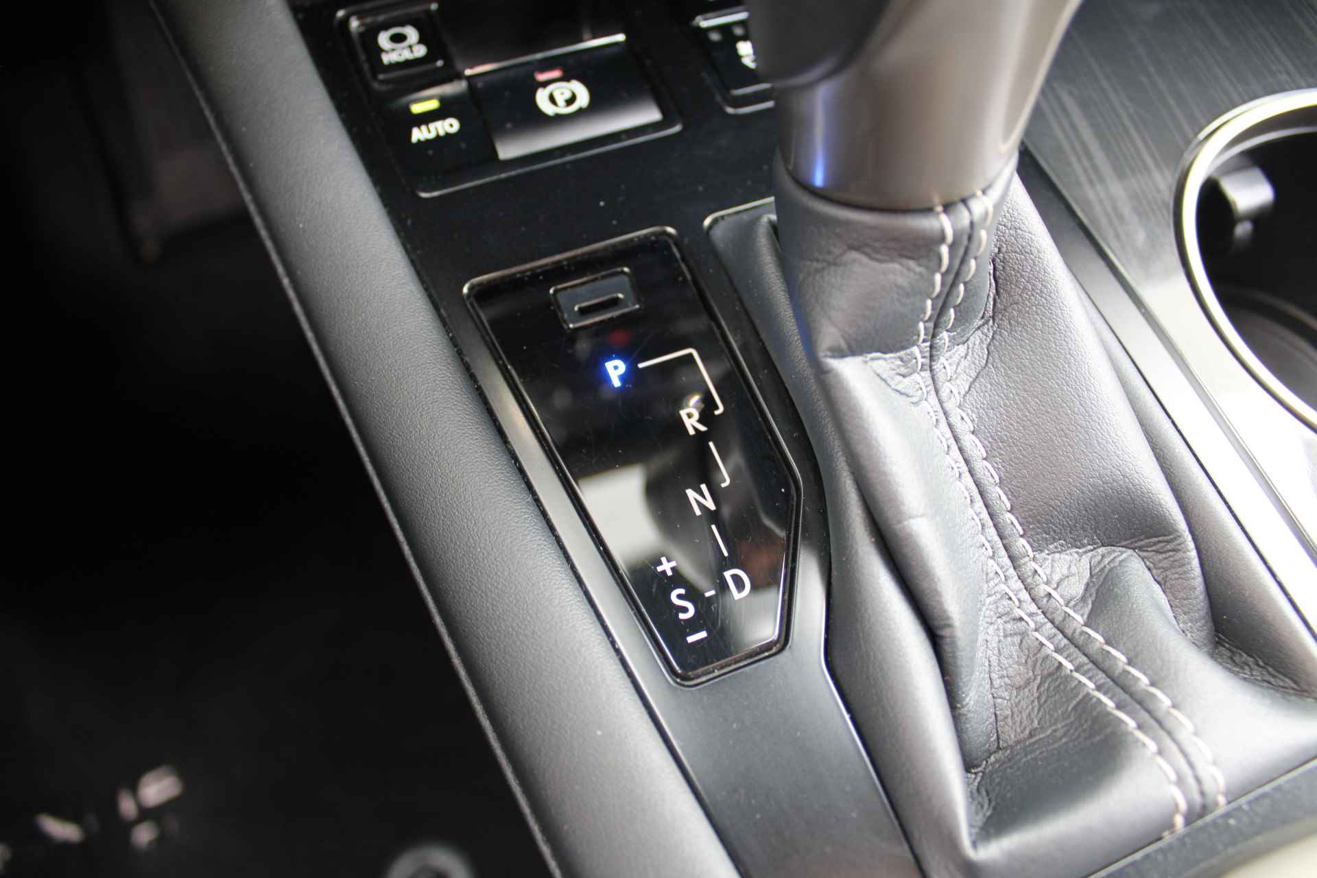 Lexus RX 450h 4WD Luxury Line | 20" LM | Navi | Camera | Leer | Schuif/kantel dak | Cruise | PDC | Zeer mooie auto | - 23/40