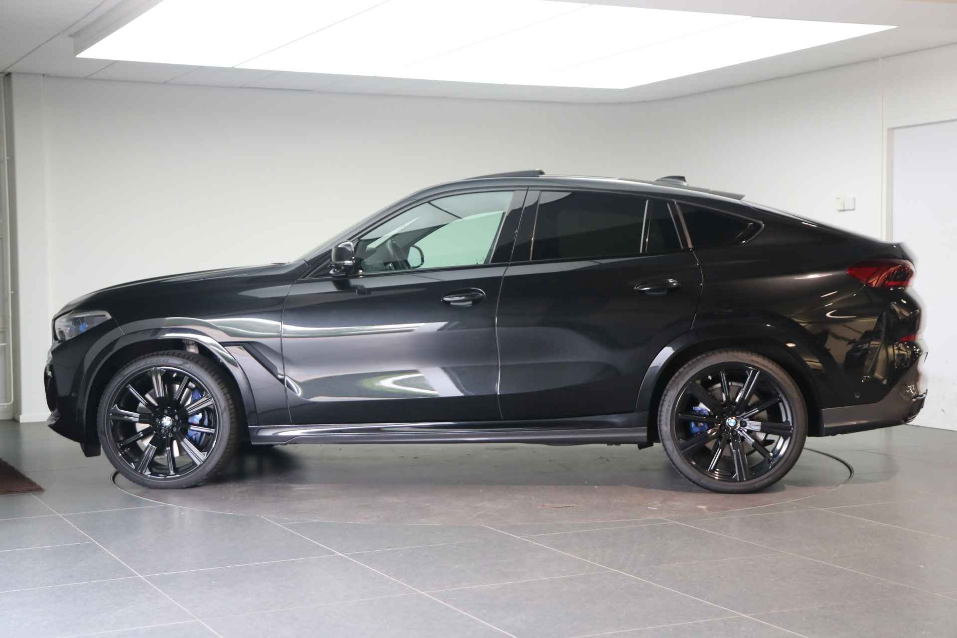 BMW X6 xDrive40i High Executive M Sport Automaat / Panoramadak / Trekhaak / Sportstoelen / Laserlicht / Head-Up / Adaptief M onderstel / Live Cockpit Professional / Parking Assistant Plus - 3/23