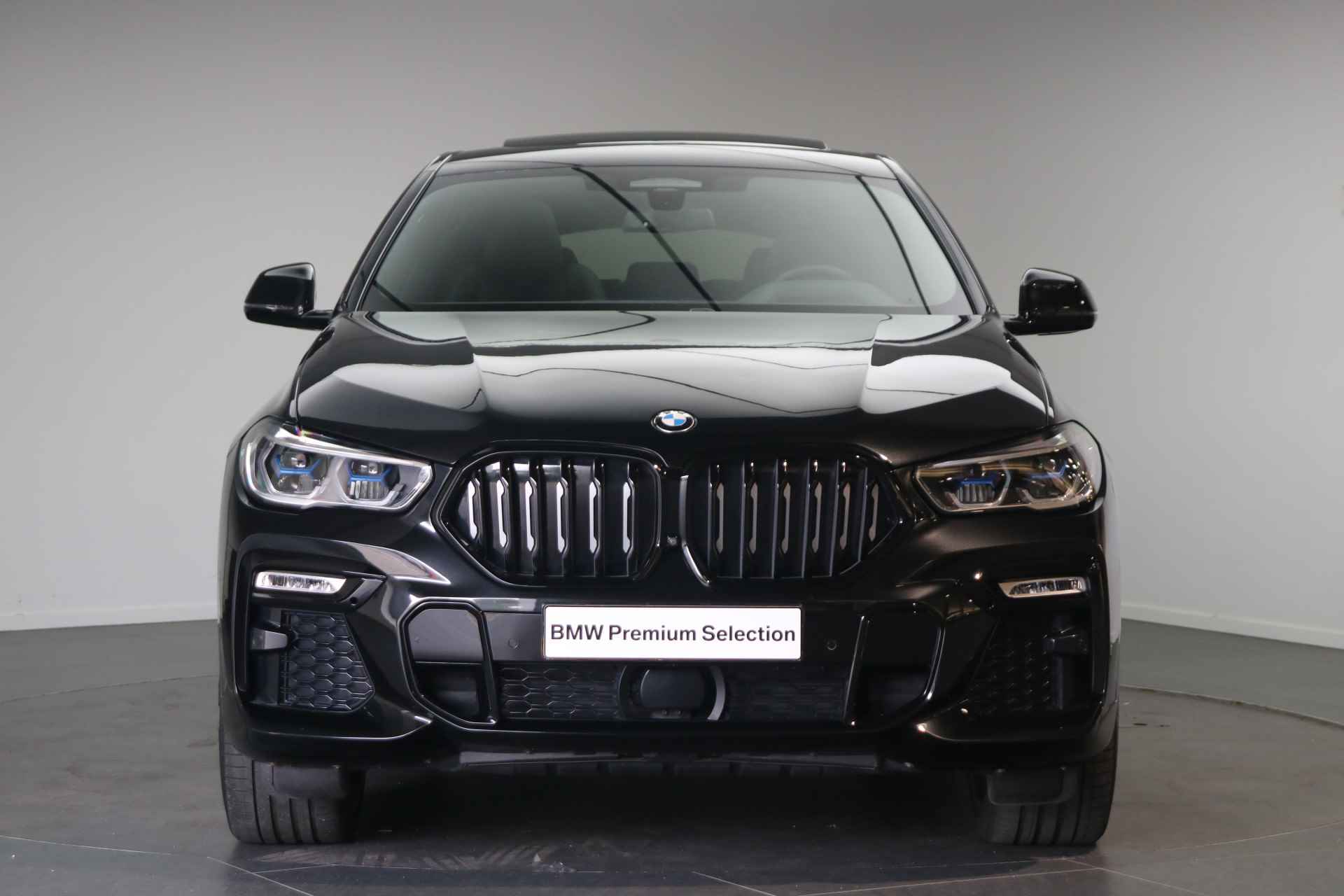 BMW X6 xDrive40i High Executive M Sport Automaat / Panoramadak / Trekhaak / Sportstoelen / Laserlicht / Head-Up / Adaptief M onderstel / Live Cockpit Professional / Parking Assistant Plus - 6/23