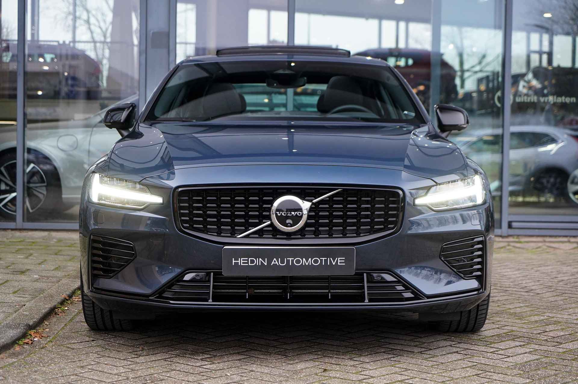 Volvo S60 2.0 Recharge T6 AWD Ultimate Dark Bowers & Wilkins | Adaptieve Cruise Control | Google Infotainment | Panoramadak - 2/26