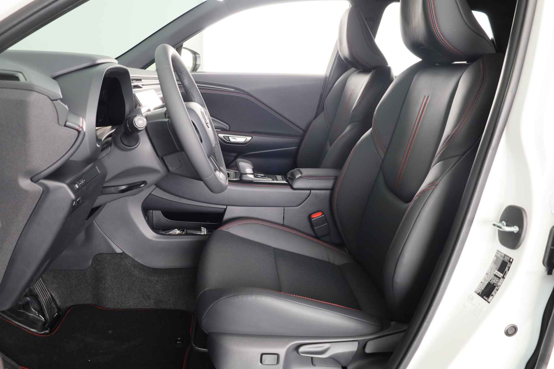 Lexus LBX Emotion 2WD *DEMO* | Tech Pack | Navigatie | - 20/42