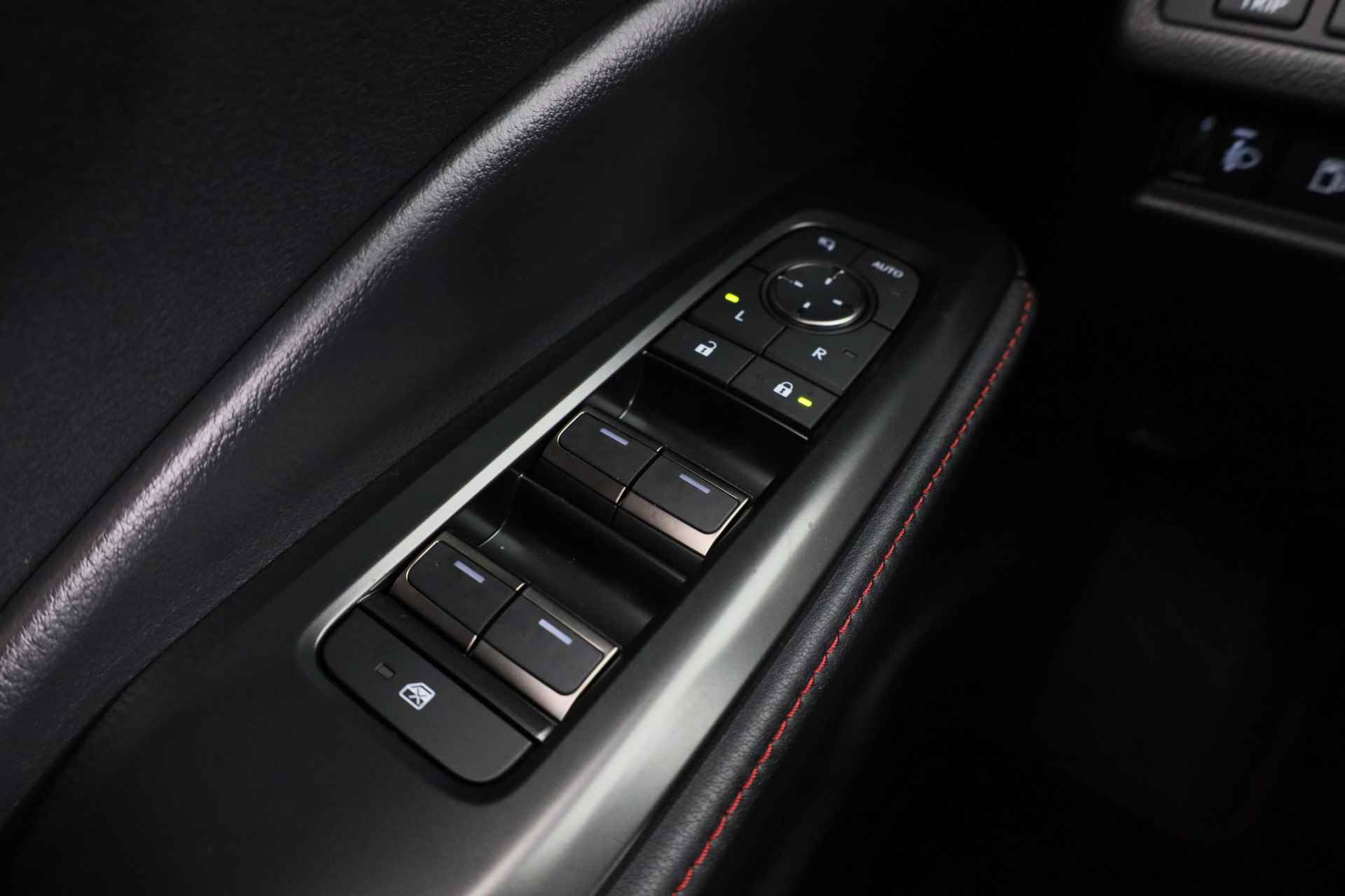 Lexus LBX Emotion 2WD *DEMO* | Tech Pack | Navigatie | - 33/42