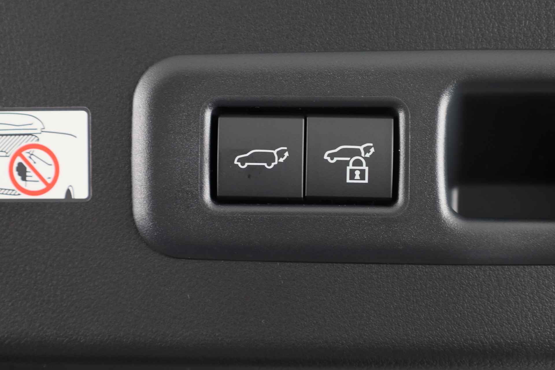 Lexus LBX Emotion 2WD *DEMO* | Tech Pack | Navigatie | - 38/42