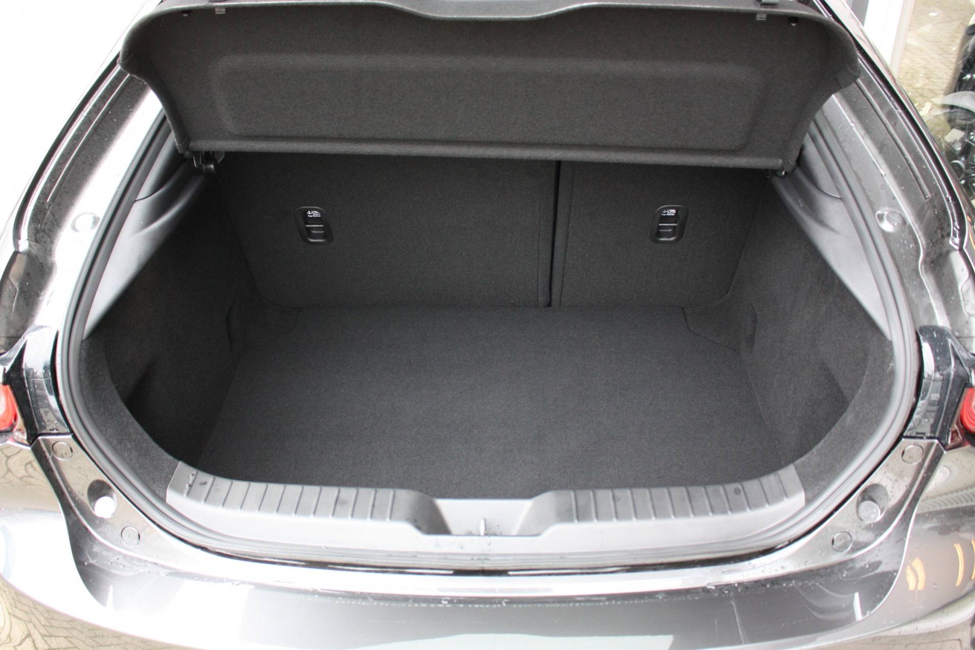 Mazda 3 2.0 e-SkyActiv-G 122 | Stoel- Stuurverwarming | Apple carplay/ Android auto | DAB | LED | HUD | - 15/45