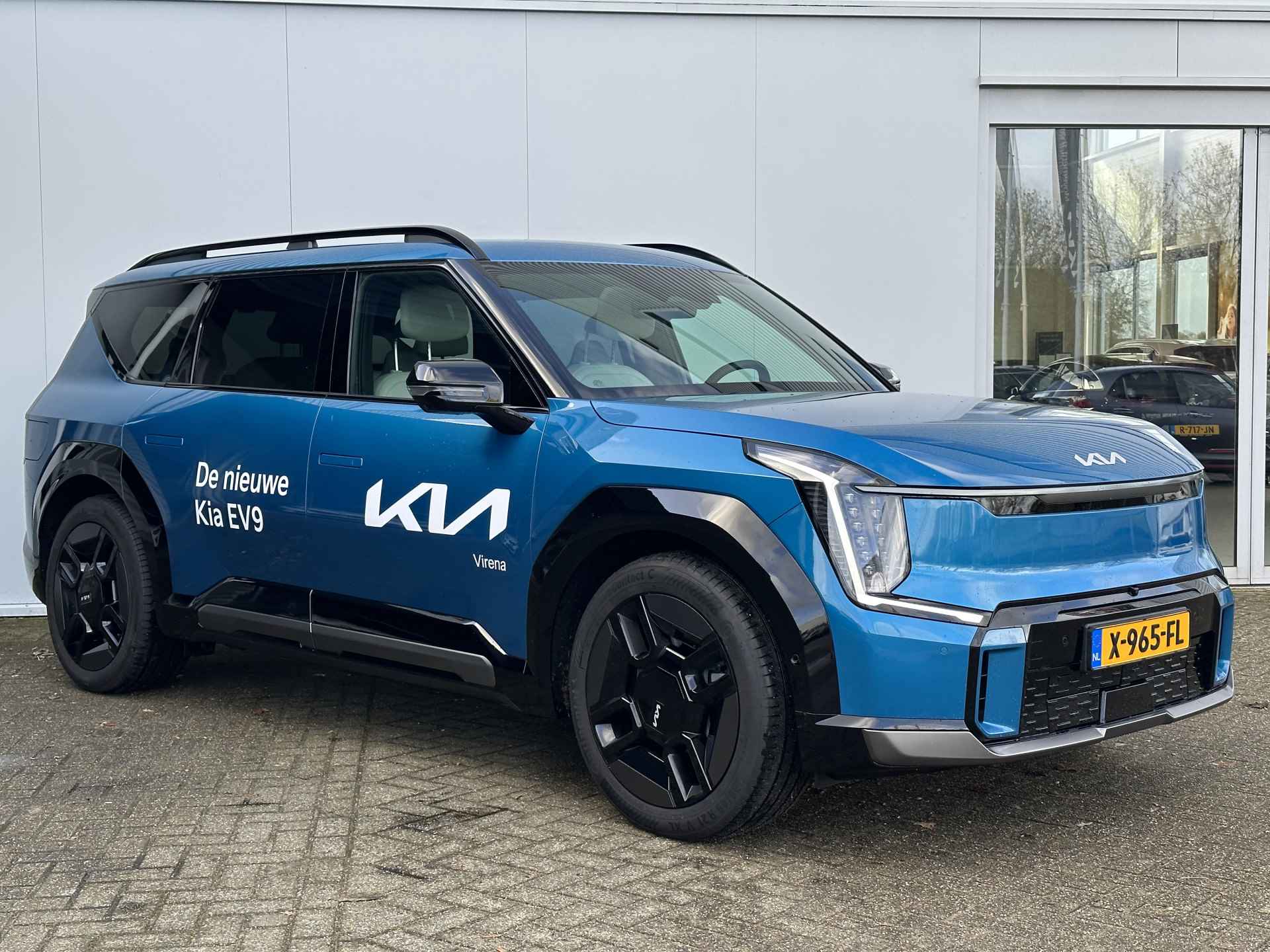 Kia EV9 Launch Edition GT-Line AWD 100 kWh - Uit voorraad leverbaar - Navigatiesysteem 12,3 inch scherm - Batterijverwarming - Digitale Key - Head-up display - Bi-directioneel laden & Slimladen (V2G/V2H) - Fabrieksgarantie Tot 2030 - 3/63