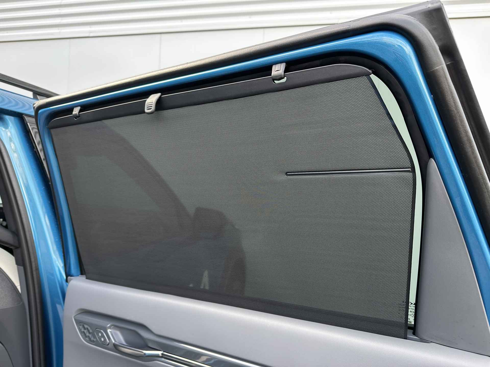 Kia EV9 Launch Edition GT-Line AWD 100 kWh - Uit voorraad leverbaar - Navigatiesysteem 12,3 inch scherm - Batterijverwarming - Digitale Key - Head-up display - Bi-directioneel laden & Slimladen (V2G/V2H) - Fabrieksgarantie Tot 2030 - 34/63