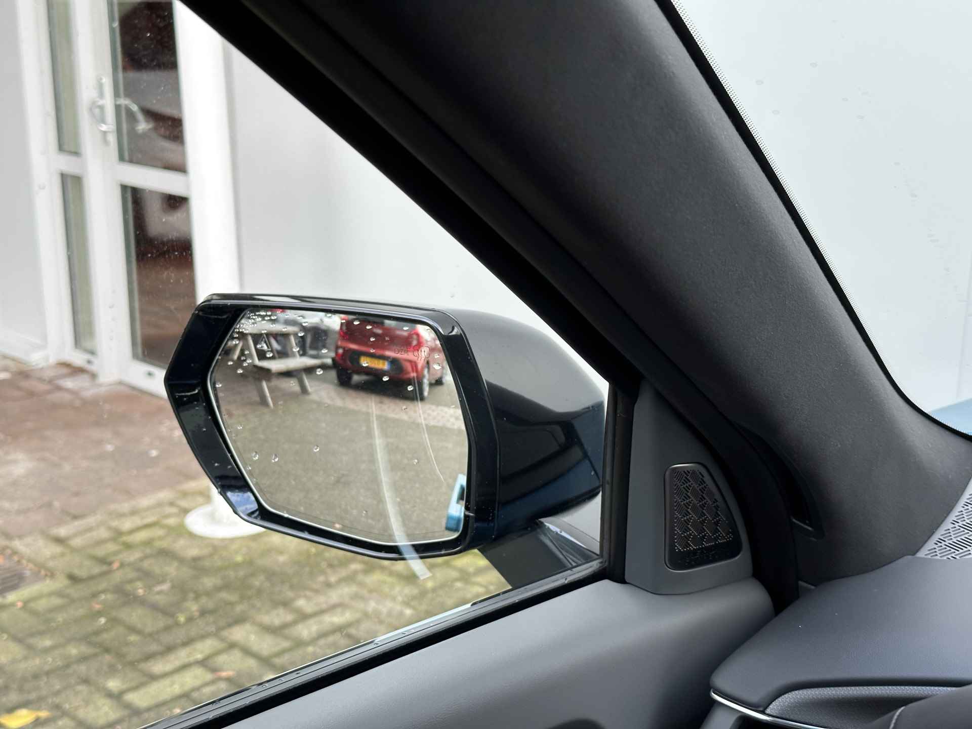 Kia EV9 Launch Edition GT-Line AWD 100 kWh - Uit voorraad leverbaar - Navigatiesysteem 12,3 inch scherm - Batterijverwarming - Digitale Key - Head-up display - Bi-directioneel laden & Slimladen (V2G/V2H) - Fabrieksgarantie Tot 2030 - 44/63
