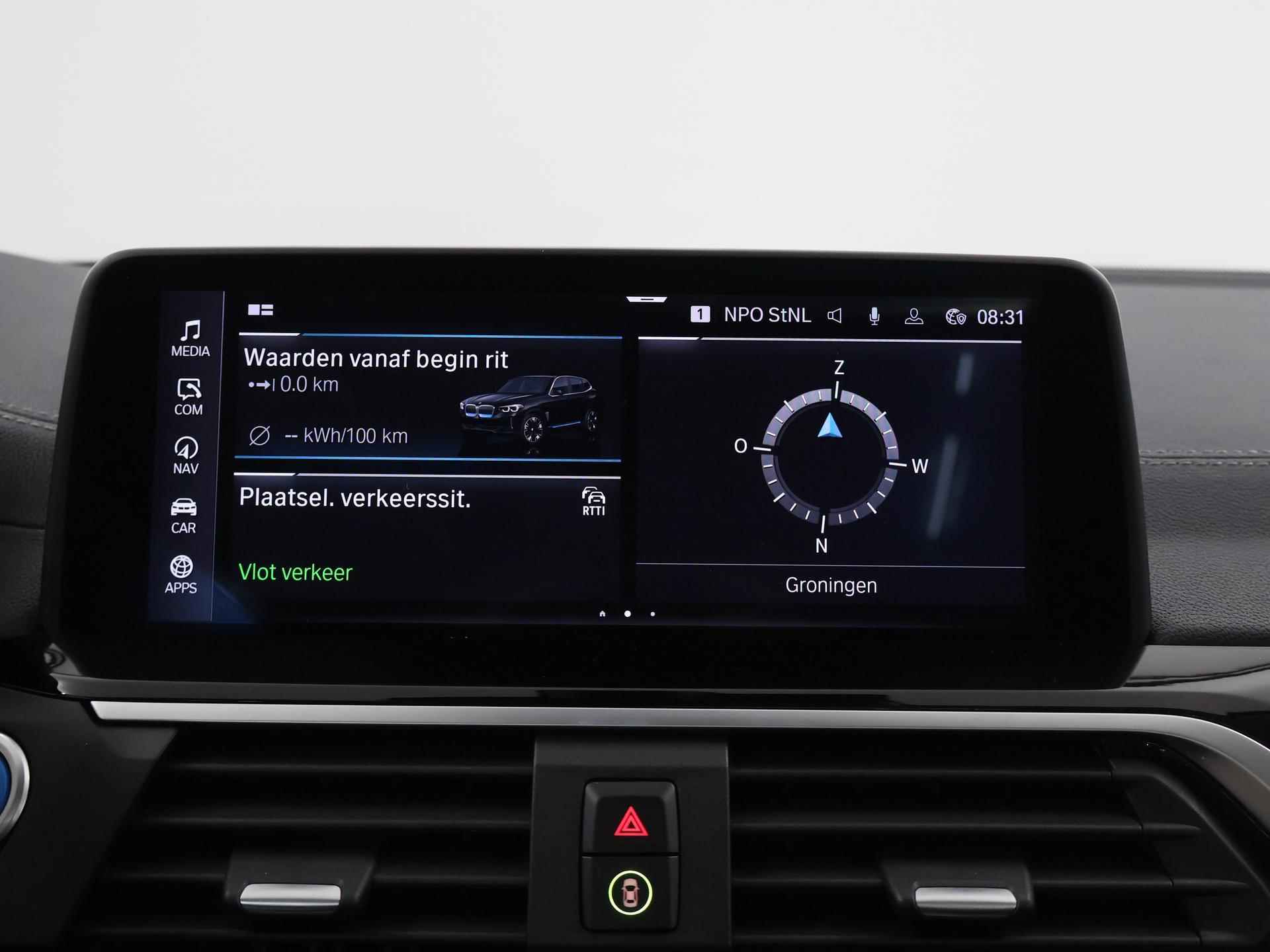 BMW iX3 Executive 80 kWh | Elektrisch verstelbare stoelen + geheugen | Digitaal Dashboard | Camera | Apple CarPlay | Navigatie | Stoelverwarming | Standkachel | Panoramadak | Adaptieve Cruise Control | Trekhaak | - 21/49