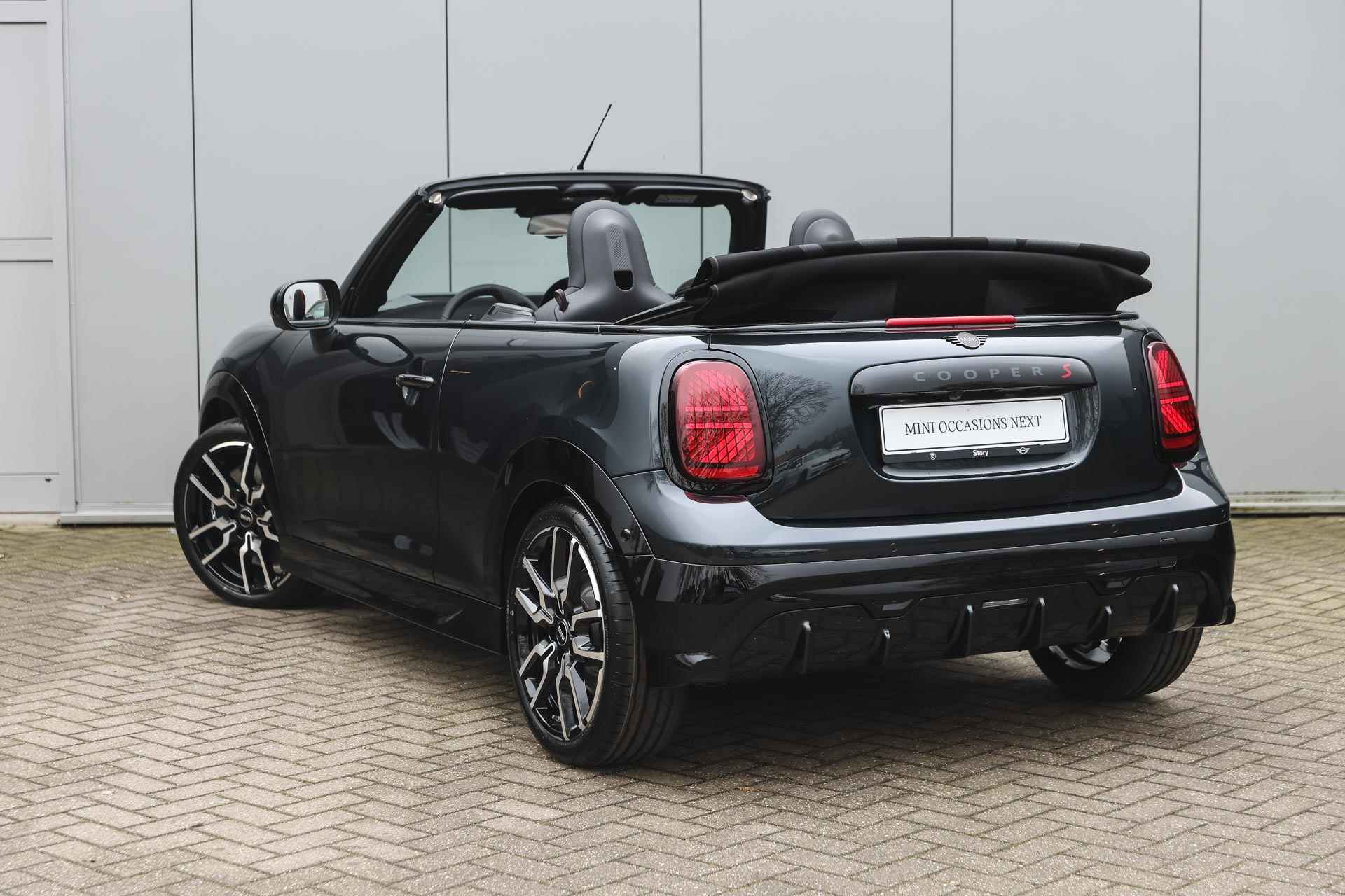 MINI Cabrio Cooper S Automaat / JCW / Pakket XL / 18" JCW Lap Spoke 2-tone - 3/34