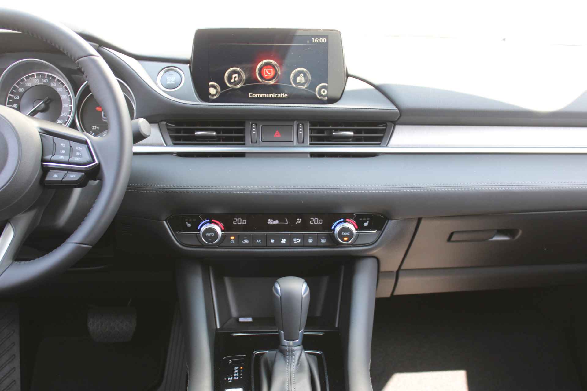 Mazda 6 Sportbreak 2.0 SkyActiv-G 6AT 165PK Centre-Line | BTW Auto | Navi | 17" LM | Airco | Cruise | Head-up display | Automaat | - 19/30