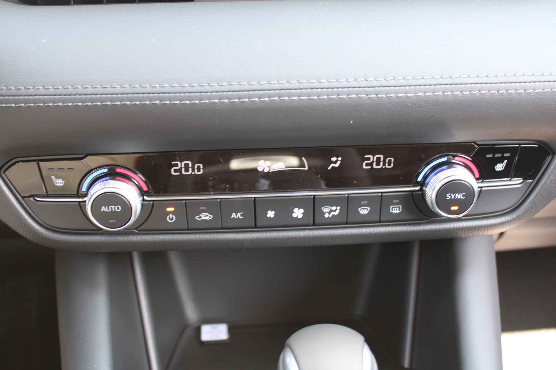 Mazda 6 Sportbreak 2.0 SkyActiv-G 6AT 165PK Centre-Line | BTW Auto | Navi | 17" LM | Airco | Cruise | Head-up display | Automaat | - 22/30