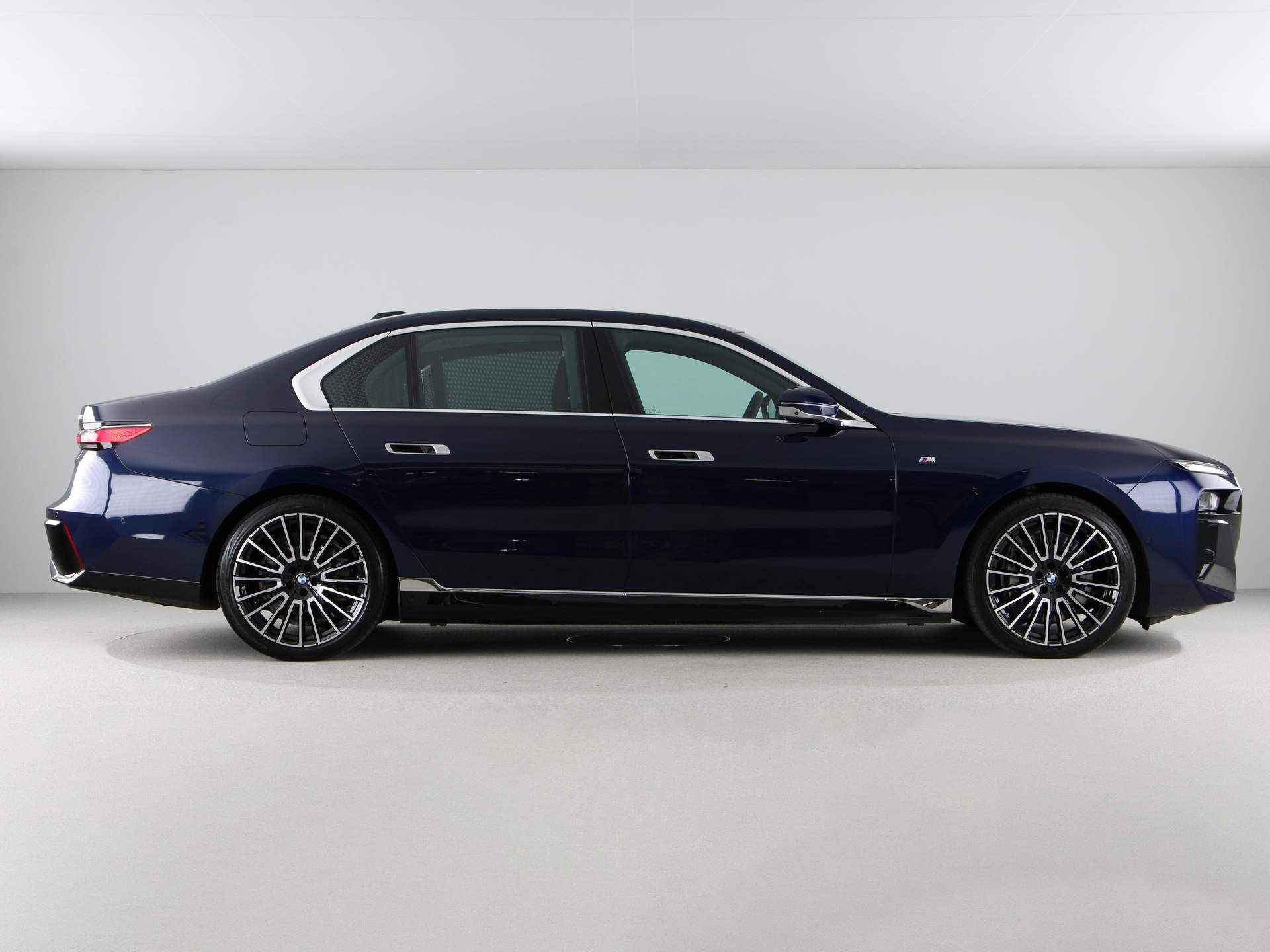 BMW 7 Serie 750e xDrive - 14/34