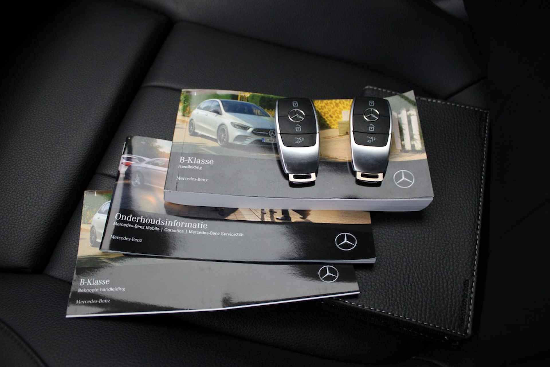 MERCEDES-BENZ B-klasse 180 Business Solution Luxury Automaat - Camera, Leer - 26/30