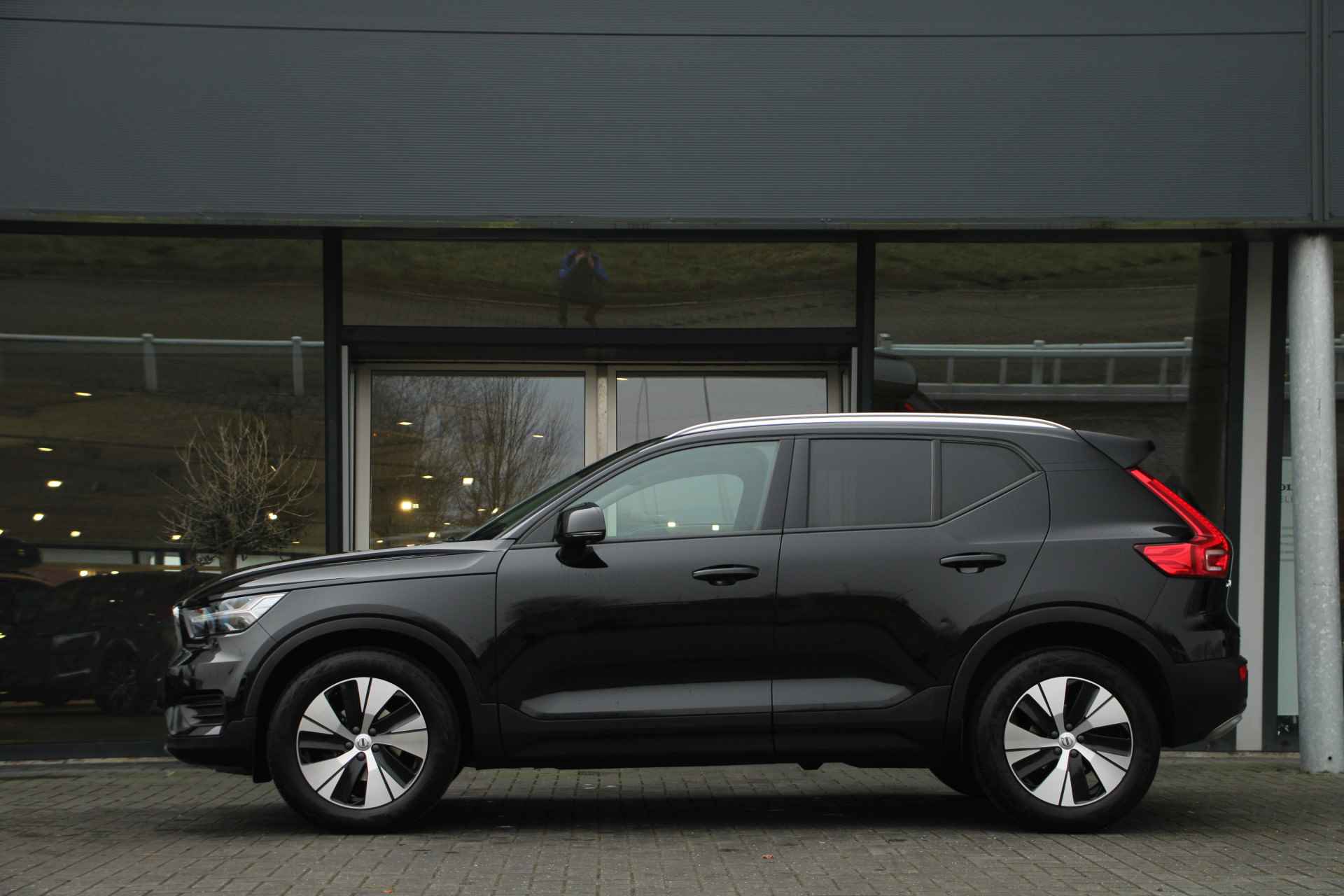 Volvo XC40 T3 Momentum Pro | Cruise Control | Parkeer-assistent | Stoelverwarming | 18-Inch | DAB | Getint Glas - 4/32