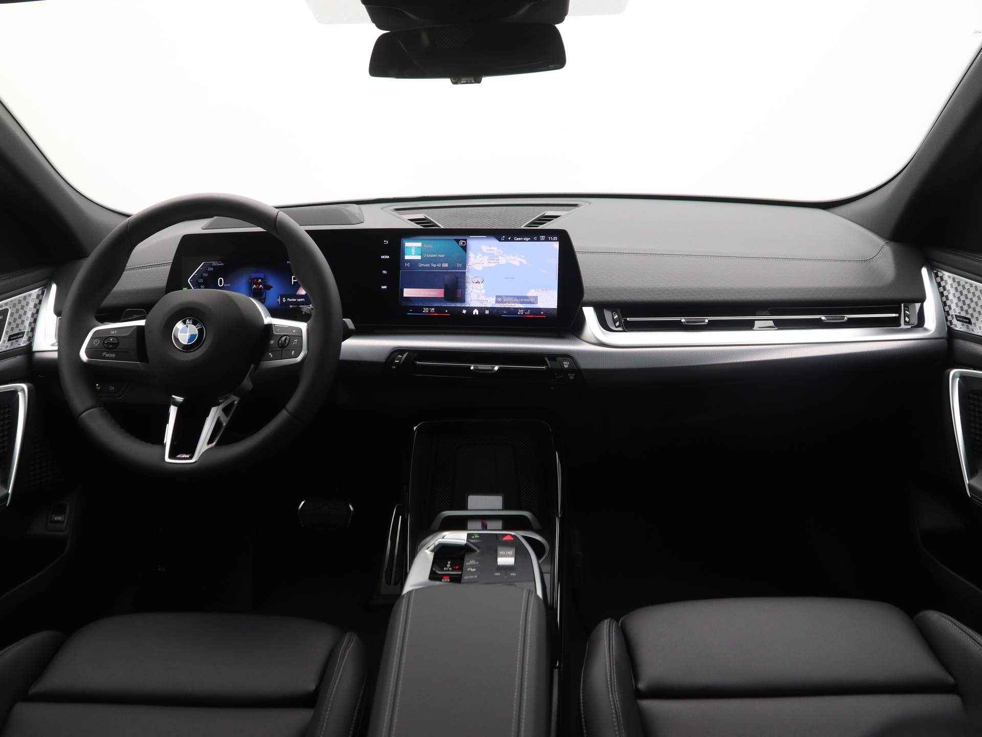 BMW X2 sDrive20i Launch Edition - 14/26