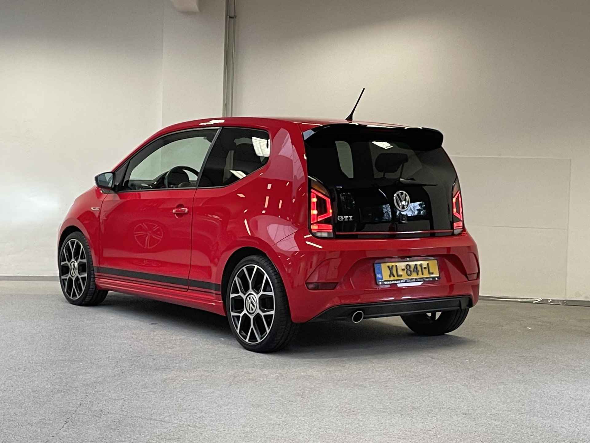 Volkswagen Up! 1.0 TSI GTI | ORG.NL | DEALERONDERHOUDEN | CAMERA | - 7/35