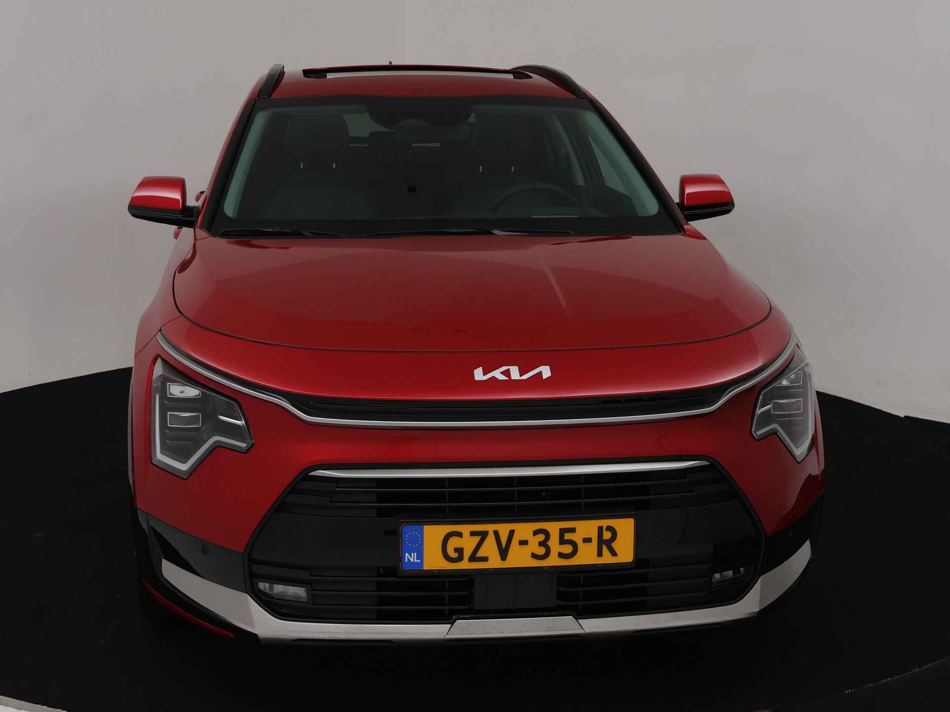 Kia Niro 1.6 GDi PHEV ExecutiveLine | Schuif-/kanteldak | Voorstoelen verwarmd en Gekoeld | Lichtmetalen velgen 18" | Beschikbaar per 01-06-2025 - 30/45