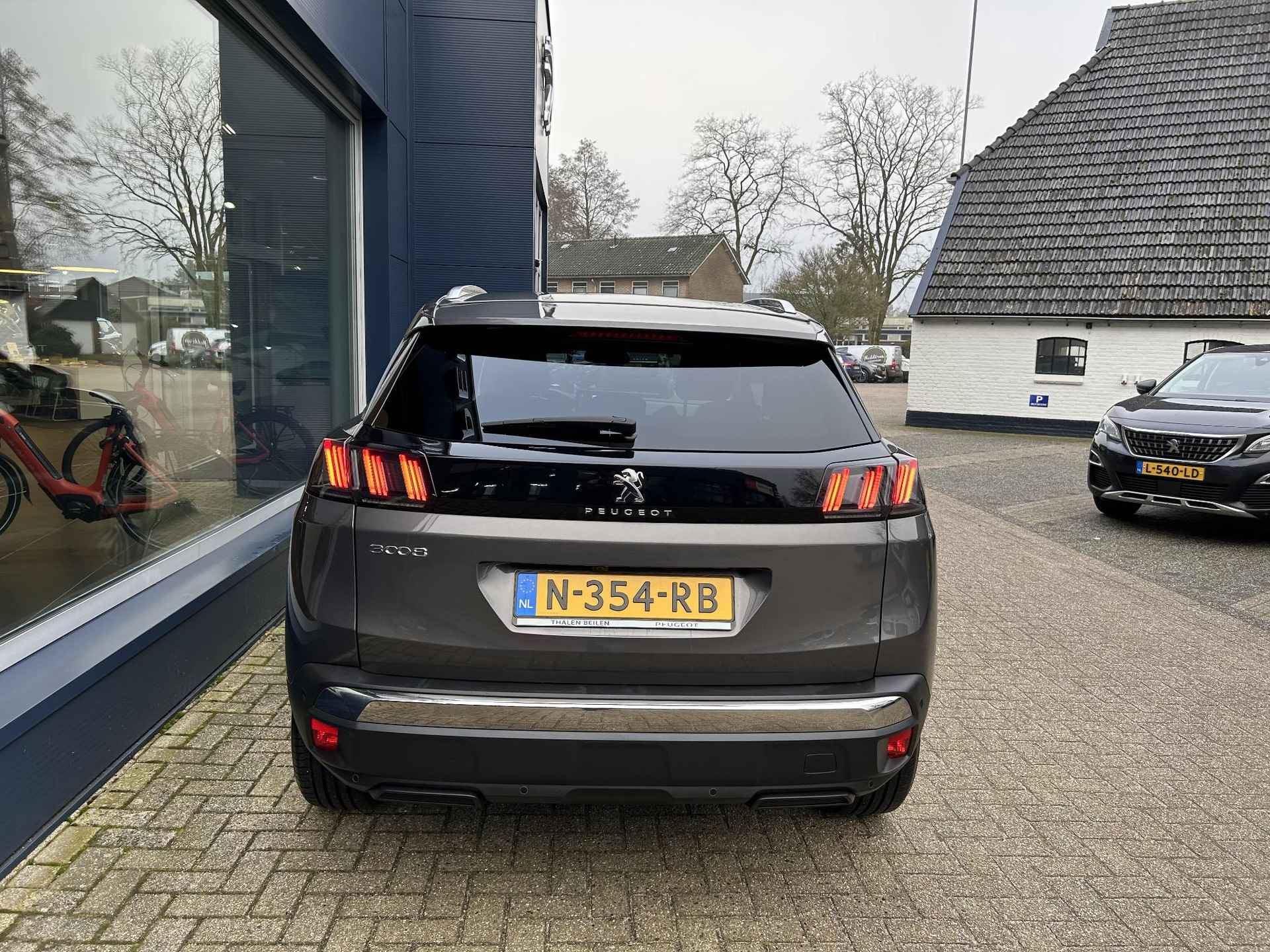 Peugeot 3008 Allure Pack 1.2 Turbo 130 PK | Zeer Complete Uitvoering | Automaat | Electrische Achterklep | Dodehoek detectie | Navigatie | Keyless entry | Stoelverwarming | LED | Parkeercamera | Climate Control. - 21/48