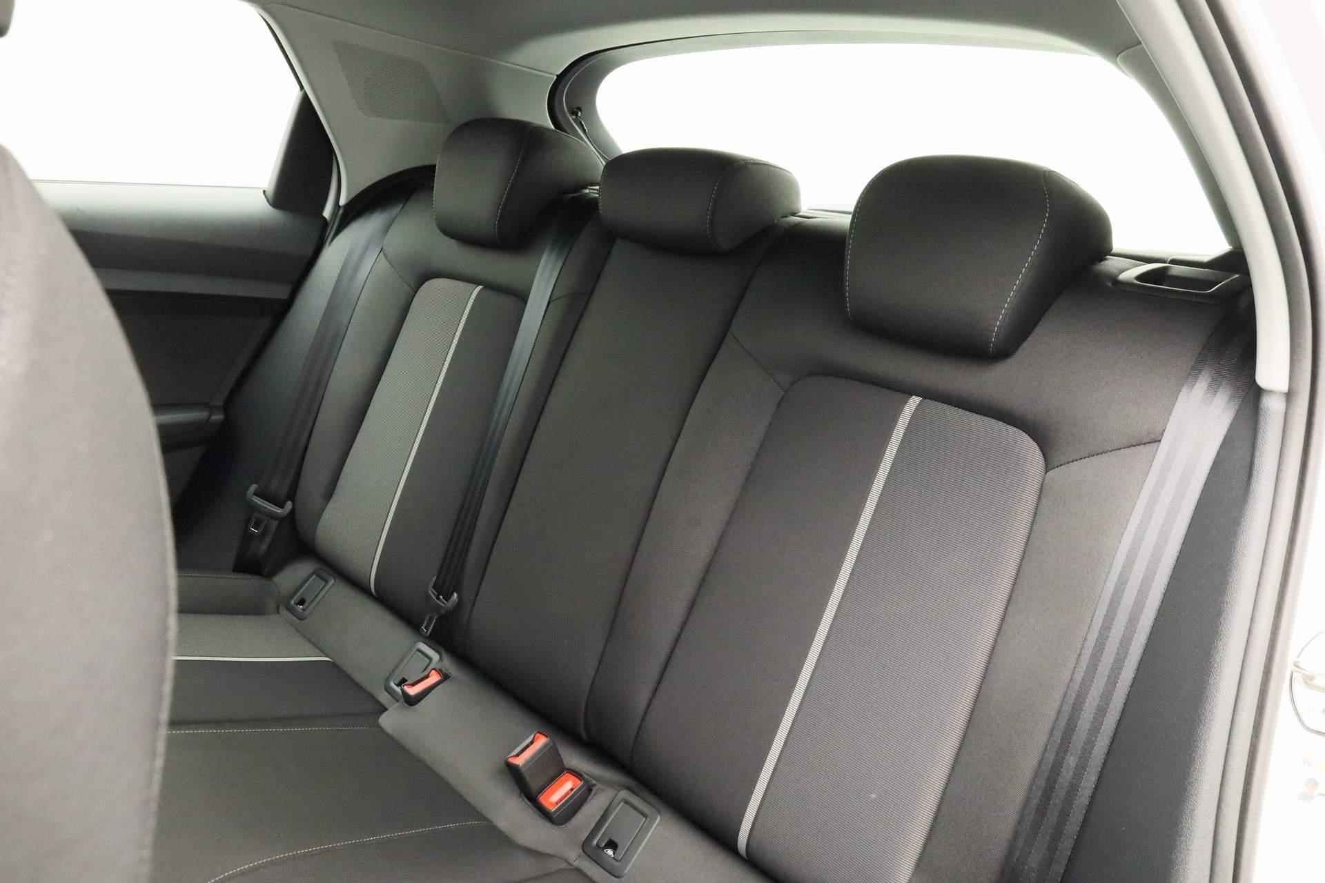 Audi A1 Sportback 25 TFSI 95PK Pro Line | Airco | Cruise | Apple Carplay / Android Auto | 15 inch | Lane Assist - 34/35