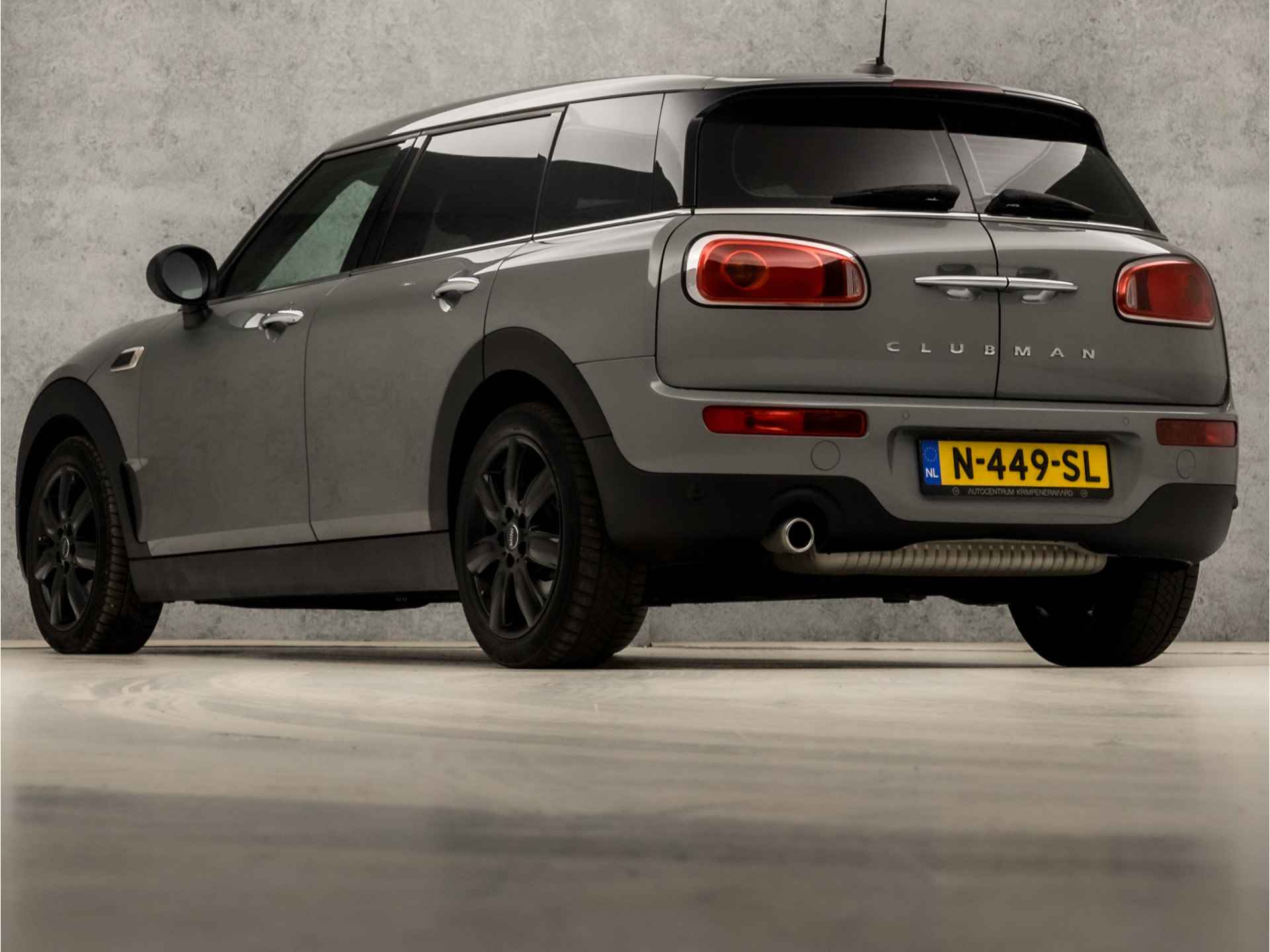 MINI Clubman 1.5 Sport Automaat (SCHERM, BLUETOOTH, CRUISE CONTROL, SPORTSTOELEN, PARKEERSENSOREN, NIEUWE APK, NIEUWSTAAT) - 3/30