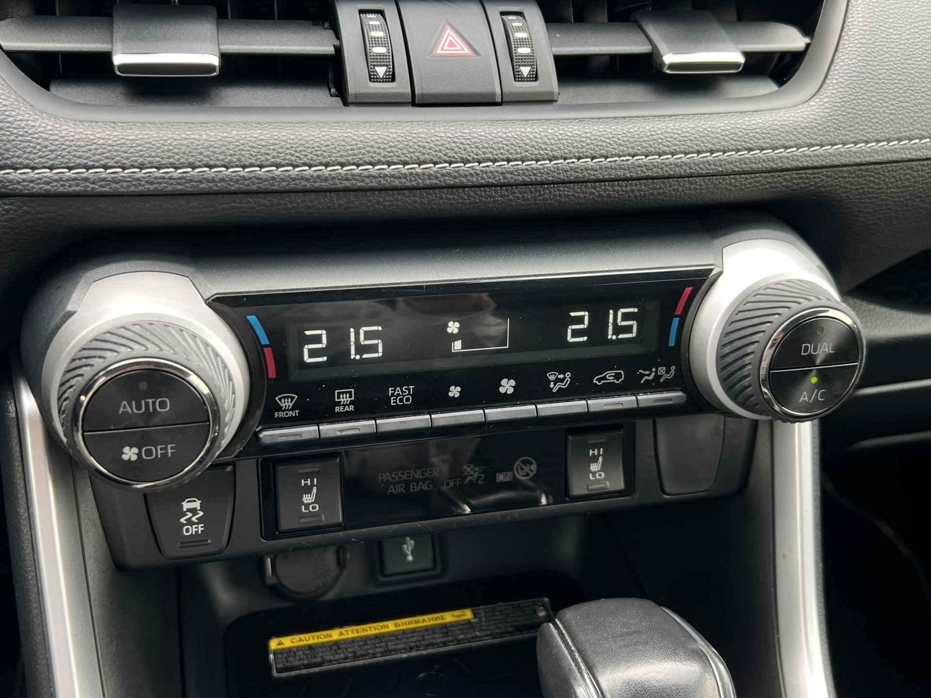 Toyota RAV4 2.5 Hybrid AWD Black Edition | Pano | Trekhaak - 22/42