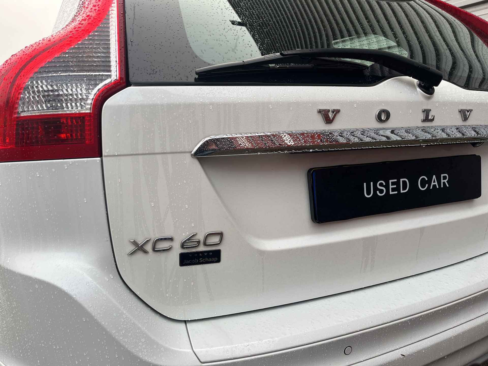 Volvo XC60 2.0 D4 FWD Summum / Bi-xenon koplampen / elektrisch verstelbare Voorstoelen / achteruitrijcamera / - 6/32