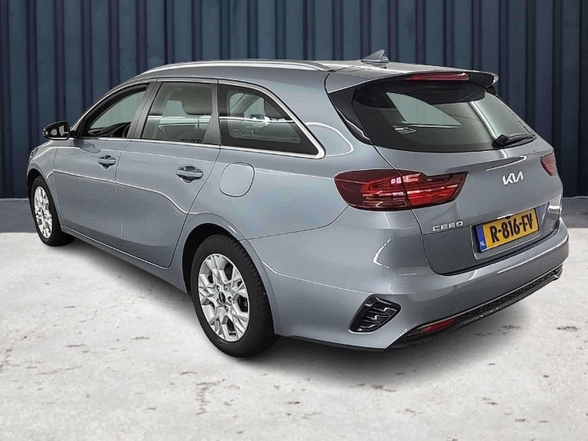 Kia Ceed Sportswagon 1.0 T-GDi DynamicLine (120 PK) 1e-Eig, Keurig-Onderh, 12-Mnd-BOVAG, NL-Auto, Navigatie/Apple-Carplay/Android-Auto, Adaptive-Cruisecontrol, Achteruitrijcamera, Parkeersensoren, DAB, Licht-Zicht-Pakket, Lm-Velgen-16Inch, Privacy-Glas - 5/19