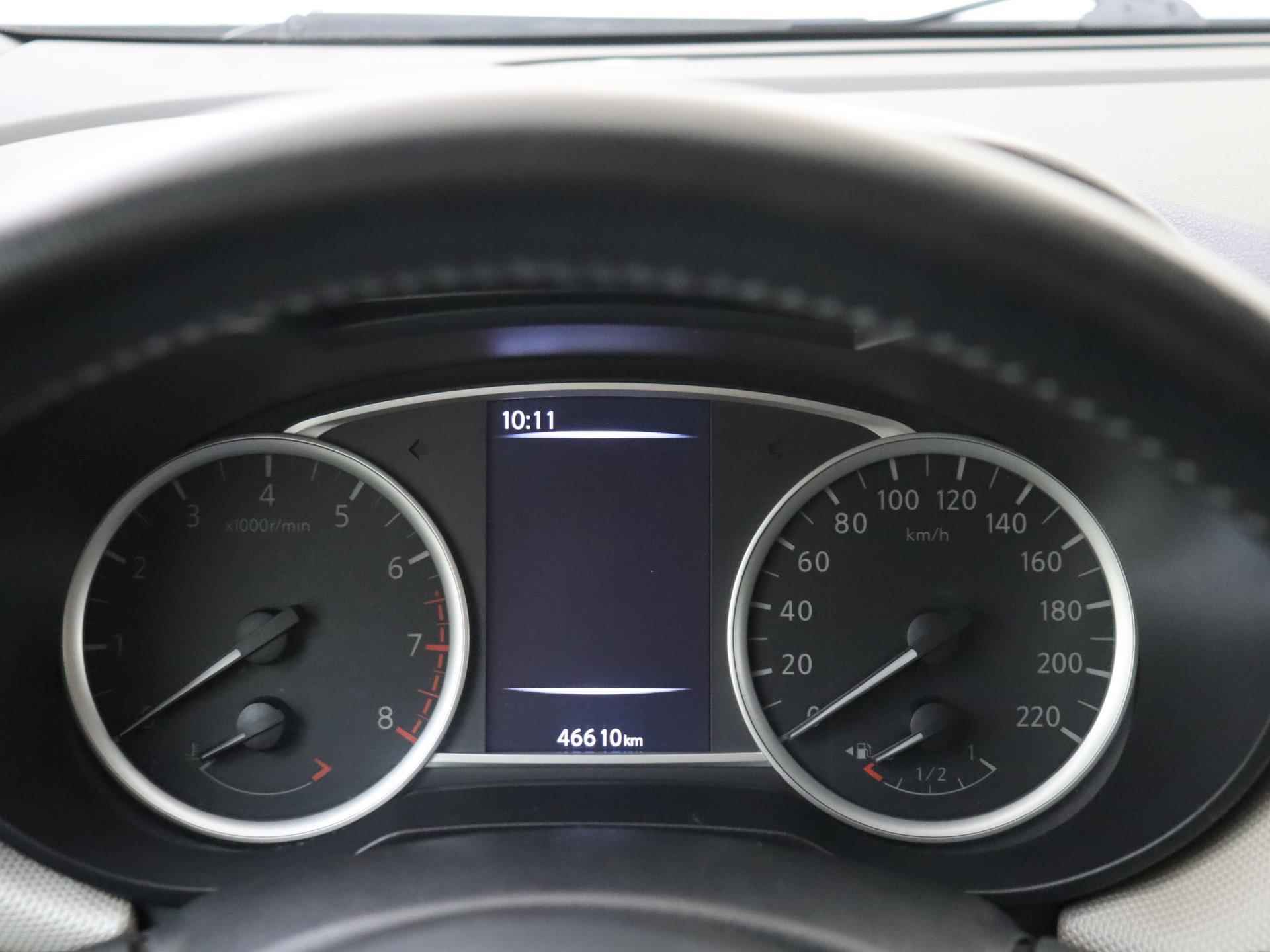 Nissan Micra 0.9 - 90PK IG-T N-Line Sport | Navigatie | Camera | Cruise Control | Climate Control  | Parkeersensoren | Licht & Regen Sensor | LED Dagrijverlichting | Bluetooth Audio/Telefoon | Electrische Ramen | Centrale Deurvergrendeling | 17 inch Velgen | - 4/24