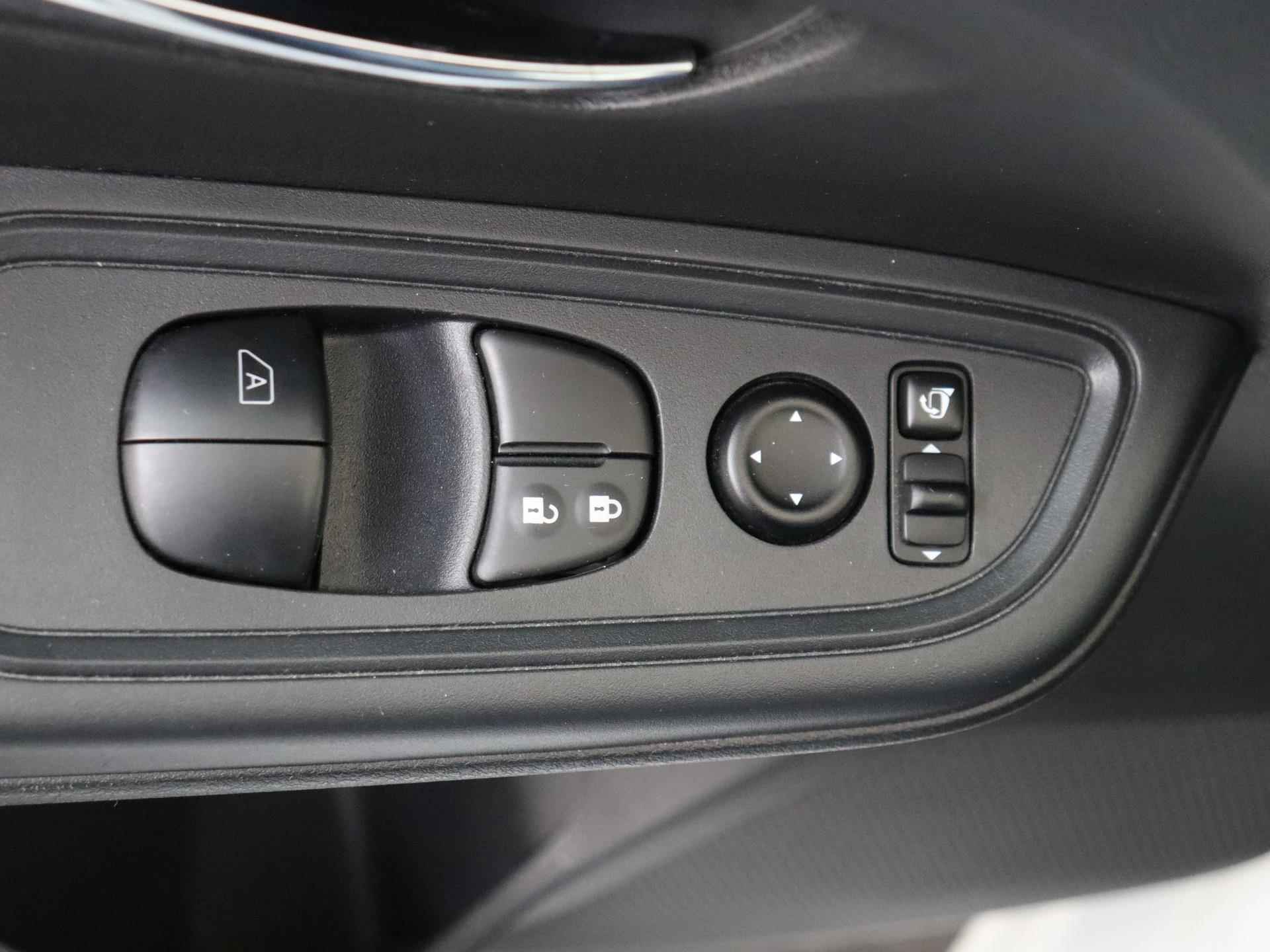 Nissan Micra 0.9 - 90PK IG-T N-Line Sport | Navigatie | Camera | Cruise Control | Climate Control  | Parkeersensoren | Licht & Regen Sensor | LED Dagrijverlichting | Bluetooth Audio/Telefoon | Electrische Ramen | Centrale Deurvergrendeling | 17 inch Velgen | - 23/24