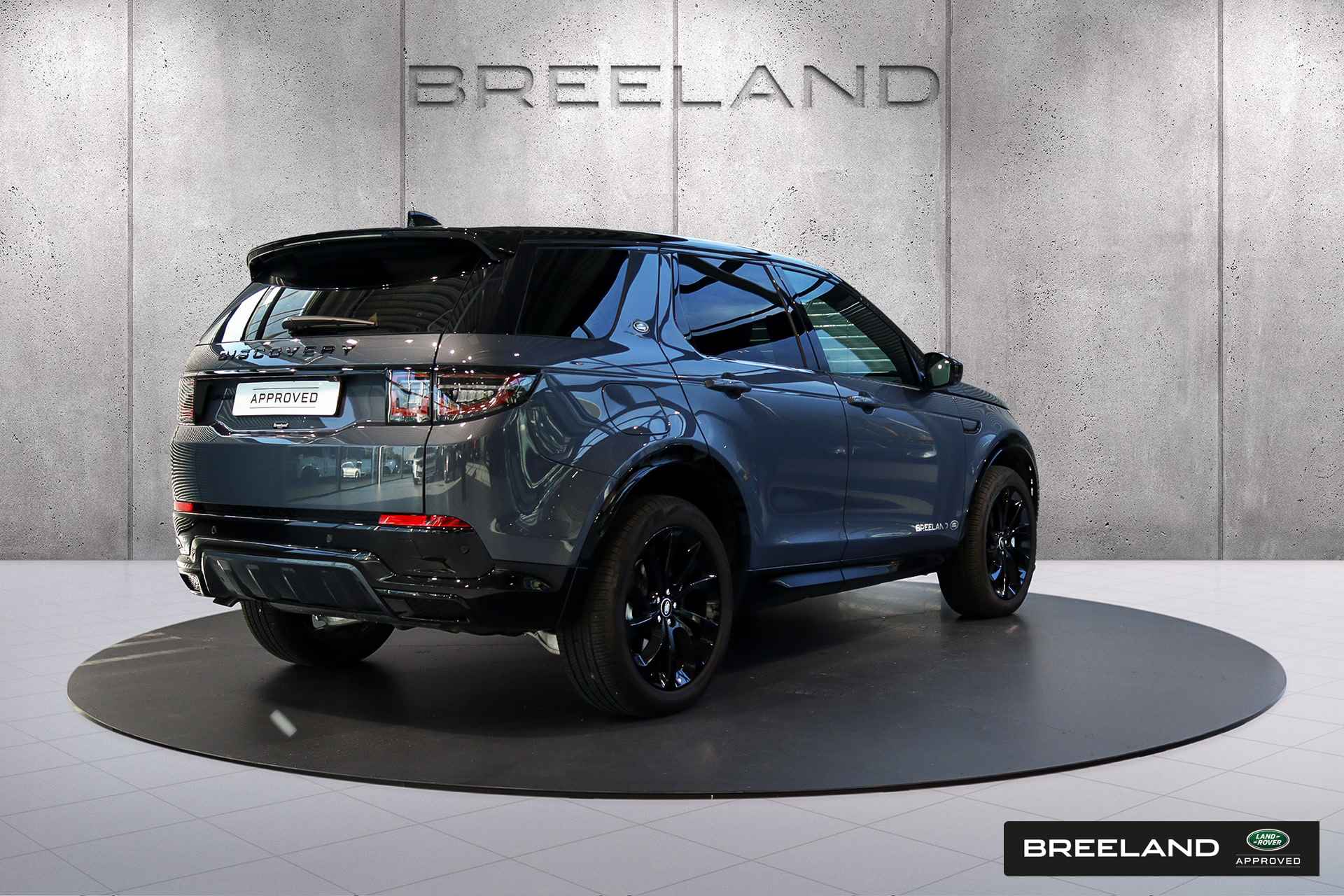 Land Rover Discovery Sport P300e Dynamic SE | 24MY | Trekhaak | Panoramadak - 2/36