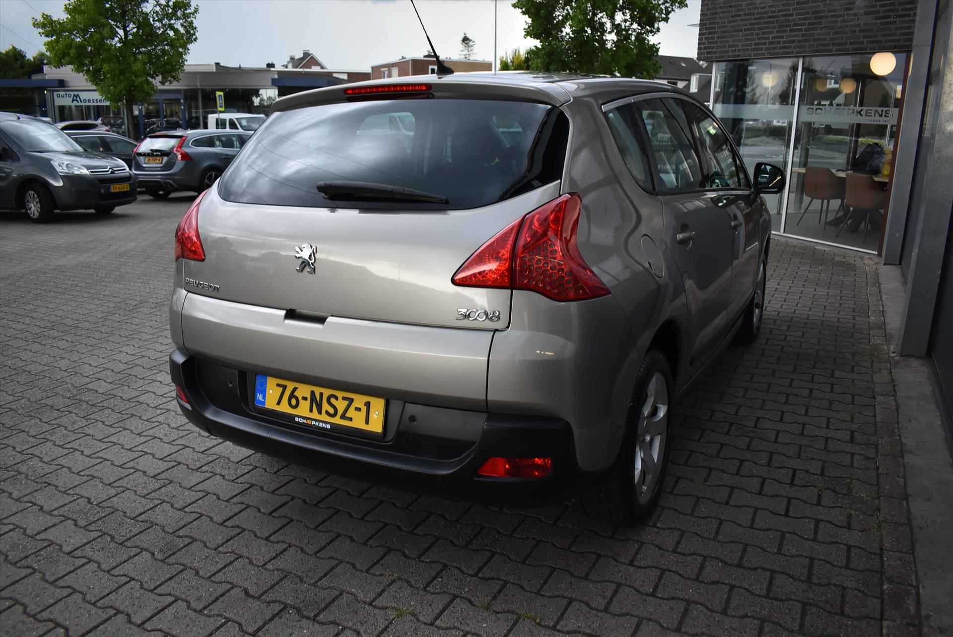 Peugeot 3008 1.6 VTI 120pk Première - 16/33