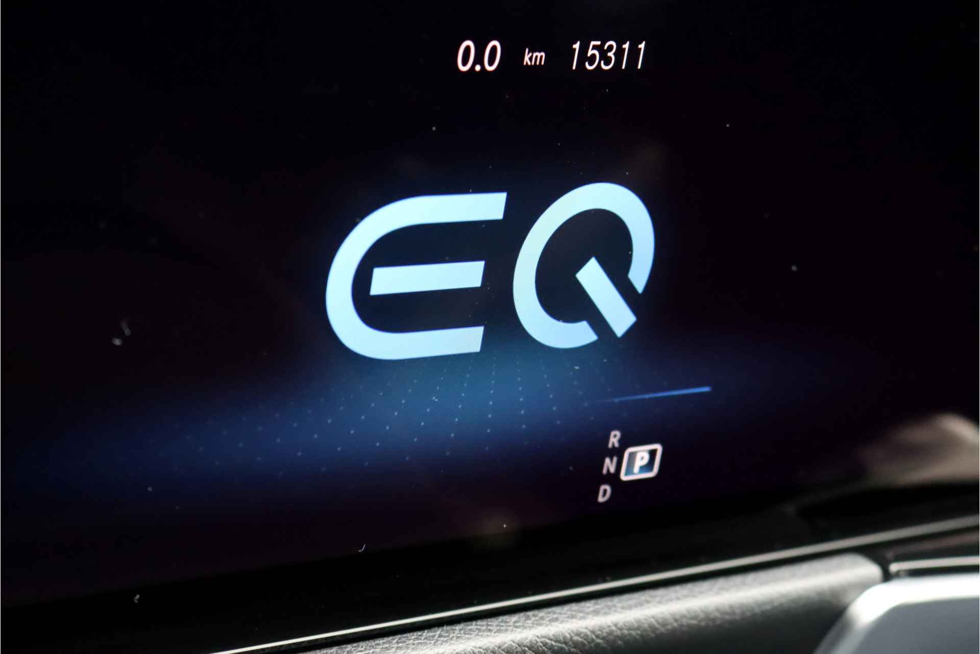 Mercedes-Benz EQB 300 4MATIC Premium Luxury Line 67 kWh | Burmester | Widescreen | Leder | Keyless Go | Surround Camera | Nightpakket | Spoorassistent | High Perf. LED | Sfeerverlichting | - 27/41