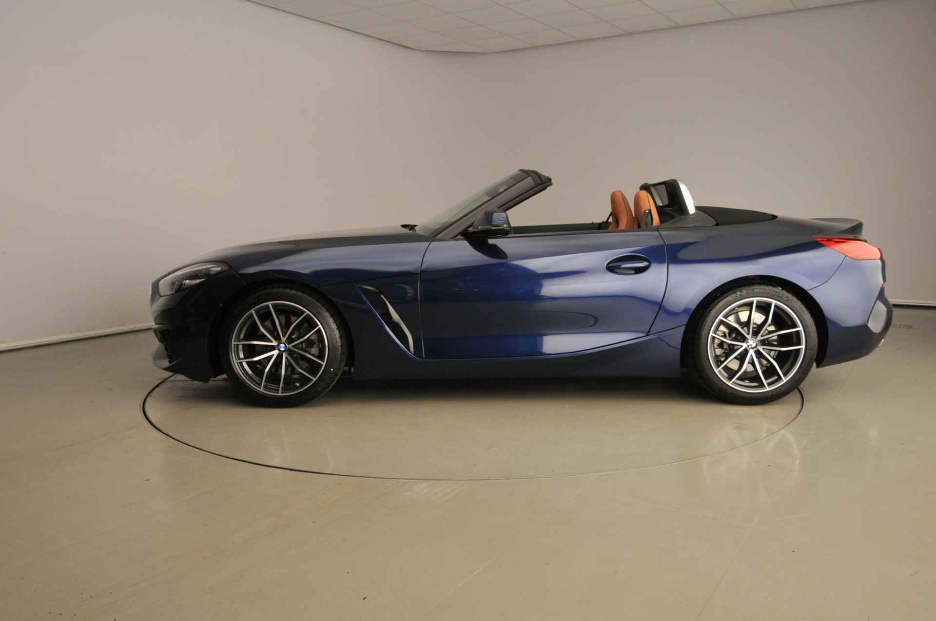 BMW Z4 Roadster sDrive20i | Handbak !! | LED | Leder | Navigatie | Sportstoelen | Chrome line | DAB | Harman-kardon sound | Alu 18 inch - 3/36