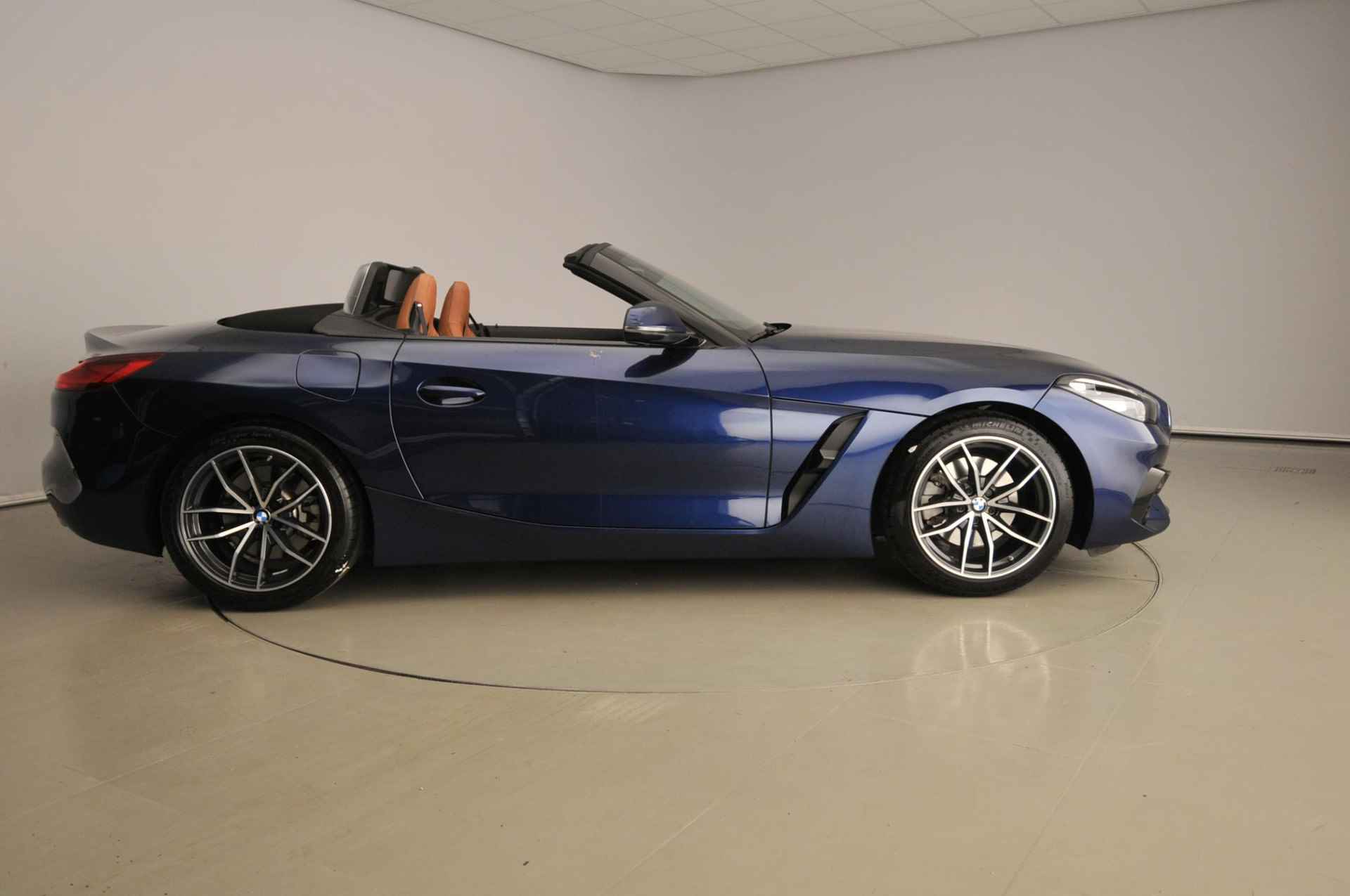 BMW Z4 Roadster sDrive20i | Handbak !! | LED | Leder | Navigatie | Sportstoelen | Chrome line | DAB | Harman-kardon sound | Alu 18 inch - 5/36