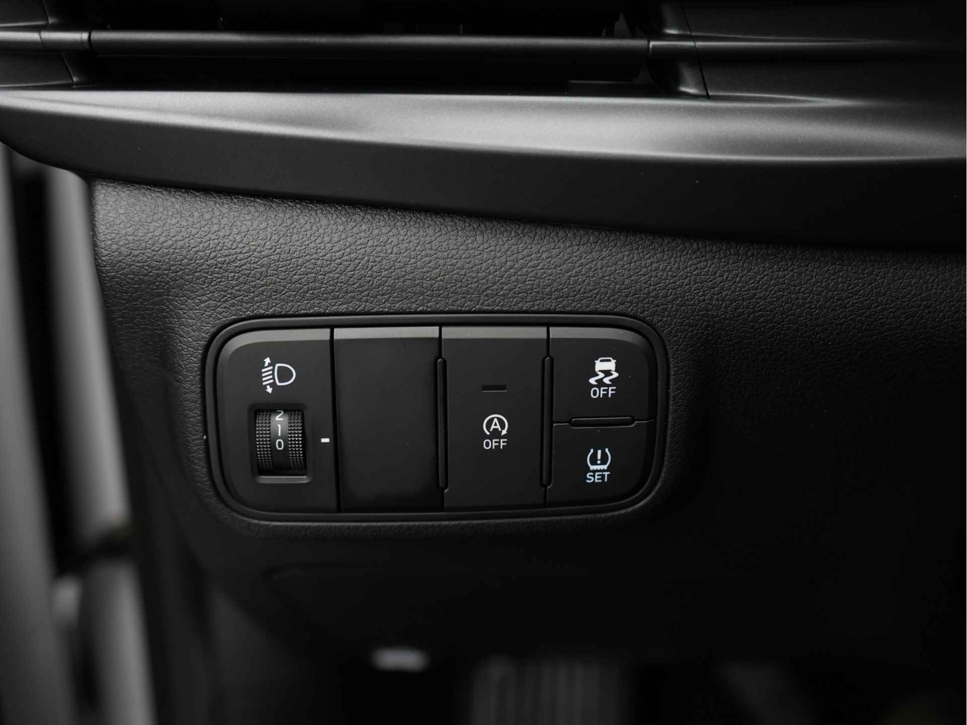 Hyundai i20 1.0 T-GDI Comfort Smart Met Navigatie, Airconditioning en Lichtmetalen velgen Uit voorraad leverbaar - 30/33