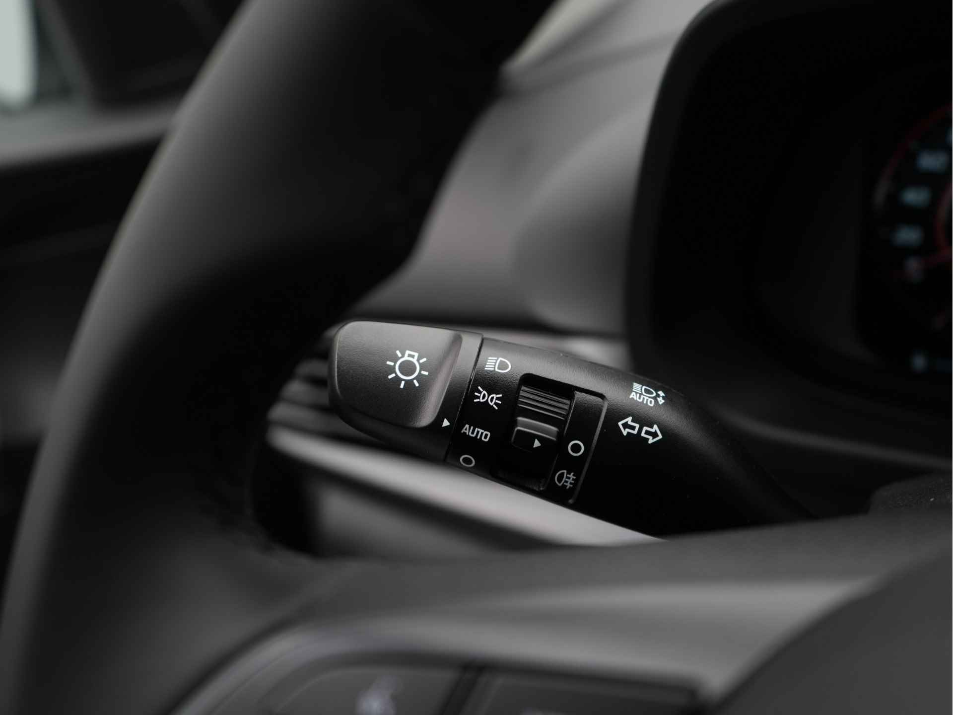 Hyundai i20 1.0 T-GDI Comfort Smart Met Navigatie, Airconditioning en Lichtmetalen velgen Uit voorraad leverbaar - 31/33