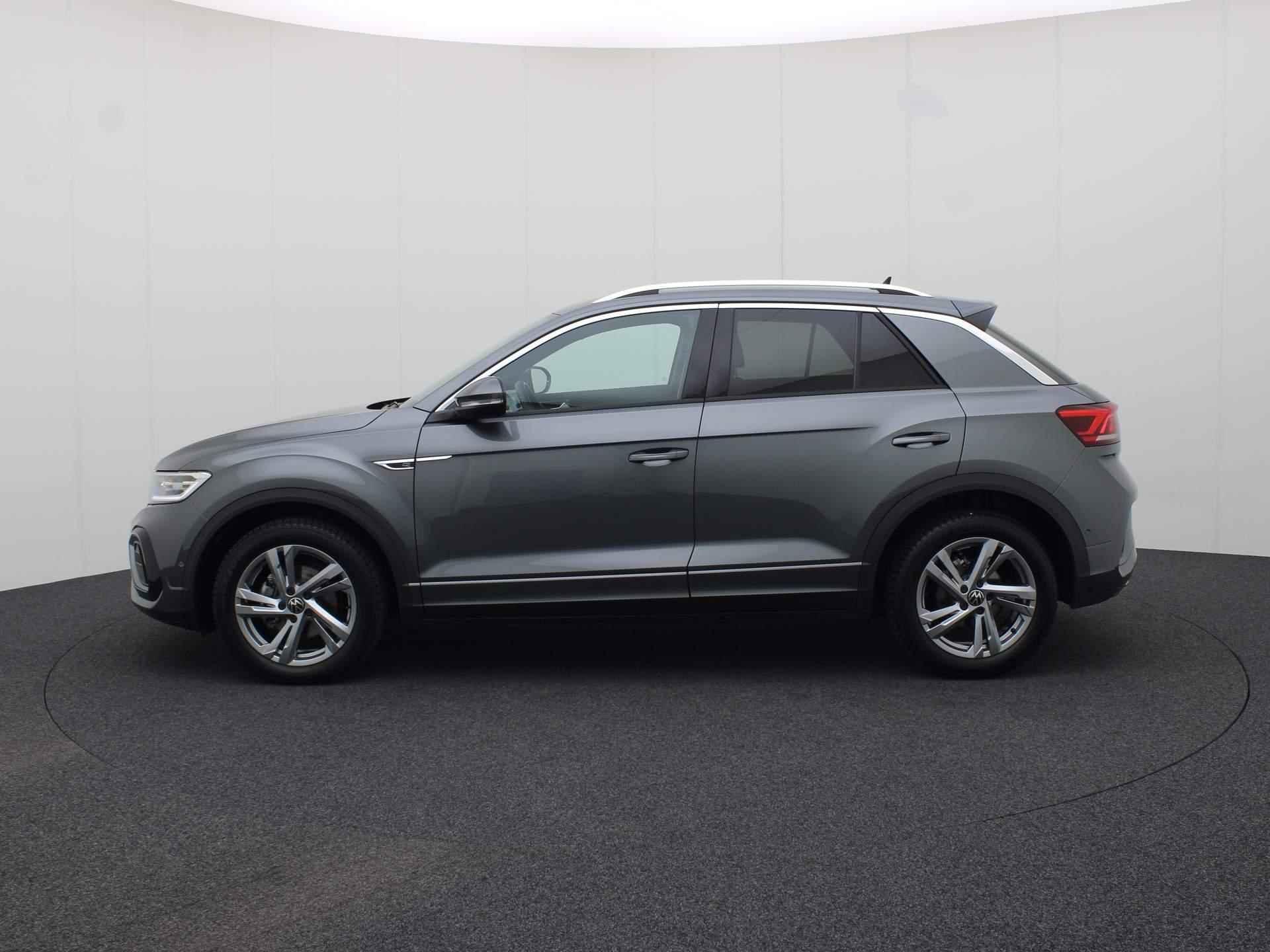 Volkswagen T-Roc 1.5TSI/150PK R-Line DSG · Navigatie · Camera+Parkeersensoren · Stoelverwarming · Garantie tot januari 2026 - 31/40