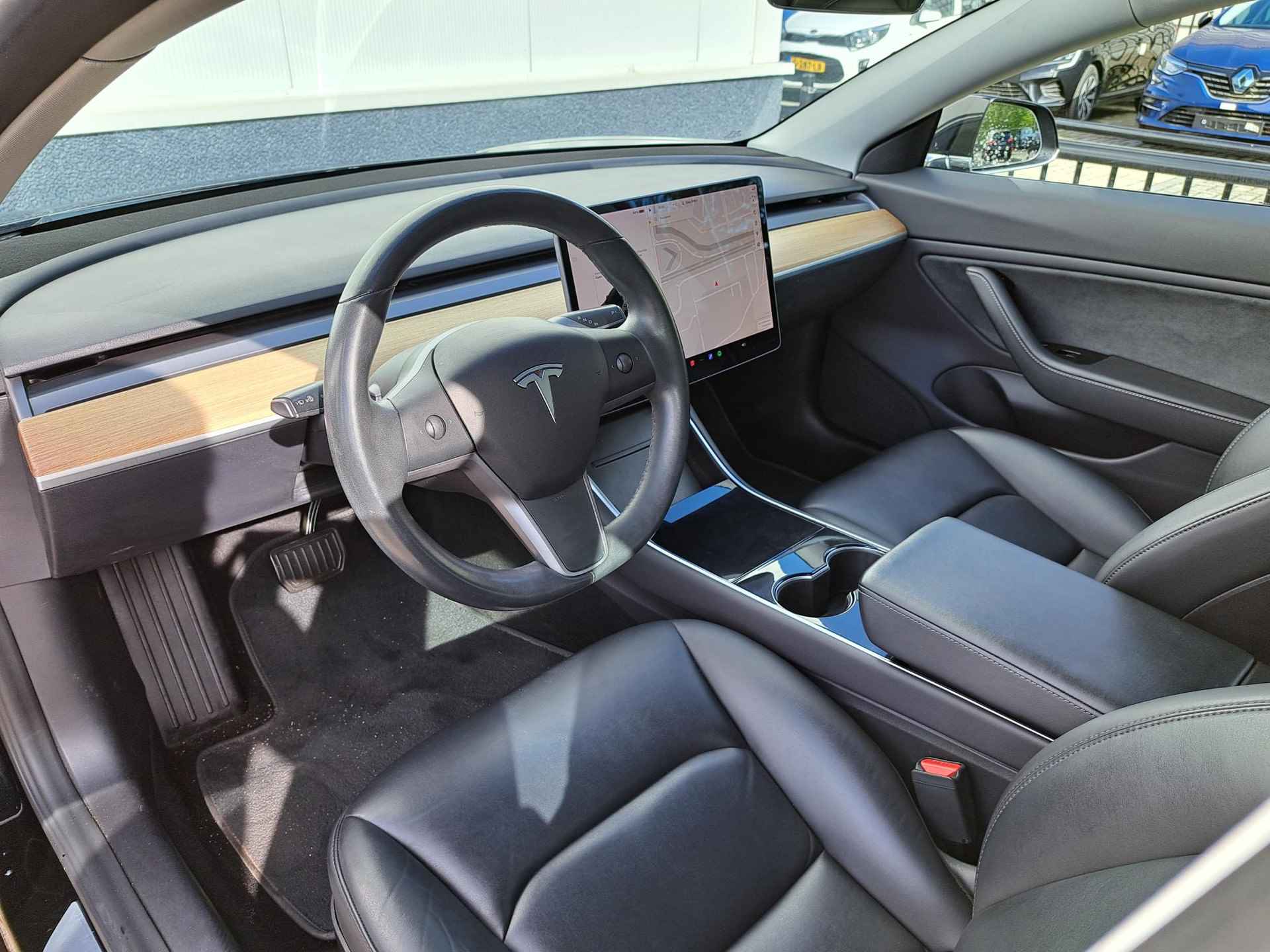 Tesla Model 3 Long Range 75 kWh Achteruitrijcamera | Stoelverwarming | Elektrische stoelen | Navigatie - 9/24
