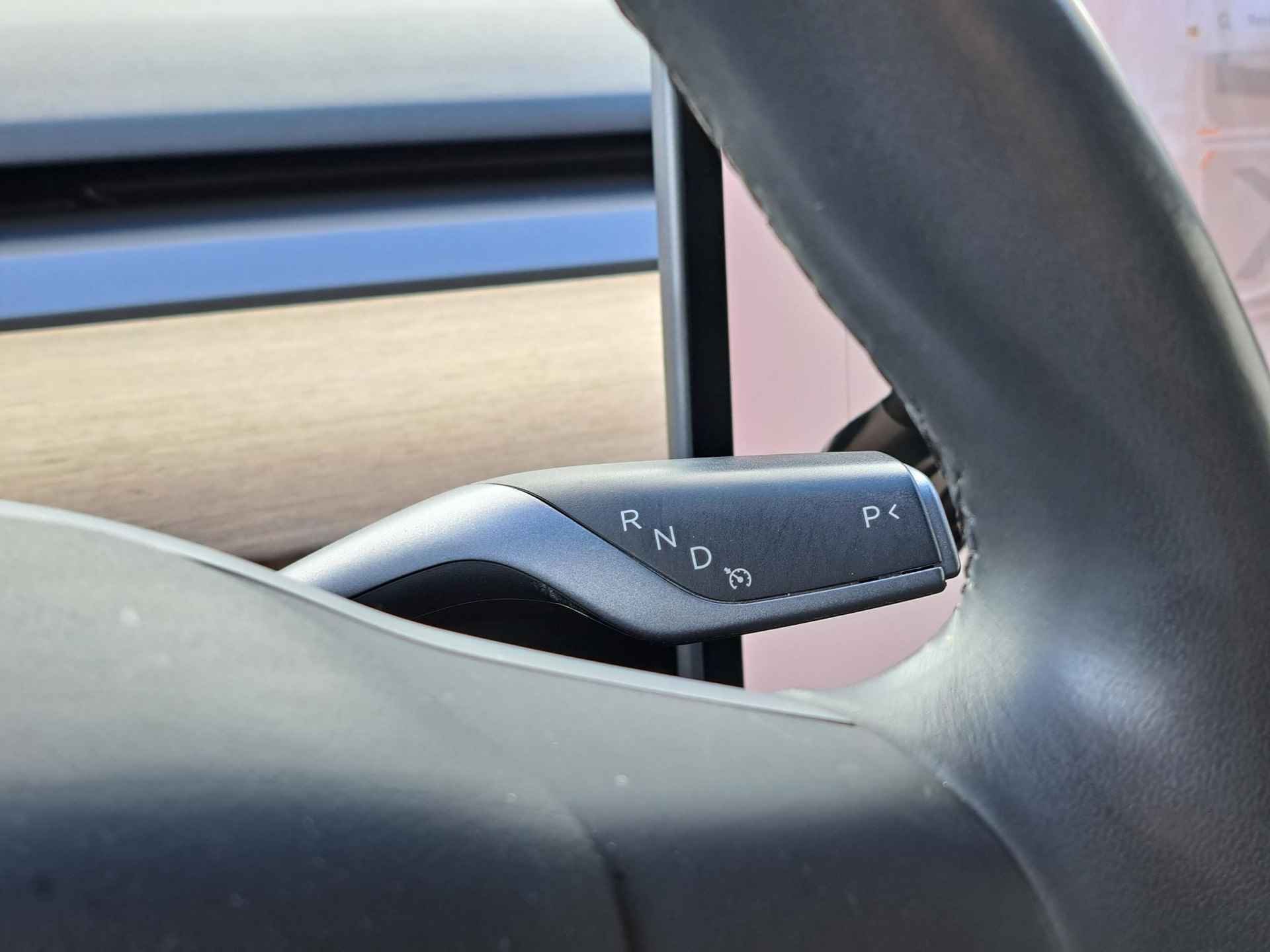 Tesla Model 3 Long Range 75 kWh Achteruitrijcamera | Stoelverwarming | Elektrische stoelen | Navigatie - 19/24