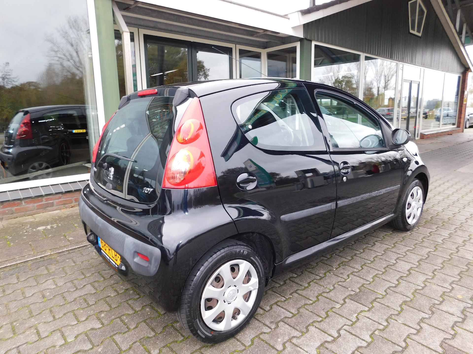 Peugeot 107 1.0 12V 68PK XS! All-in Prijs! Airco! - 15/21