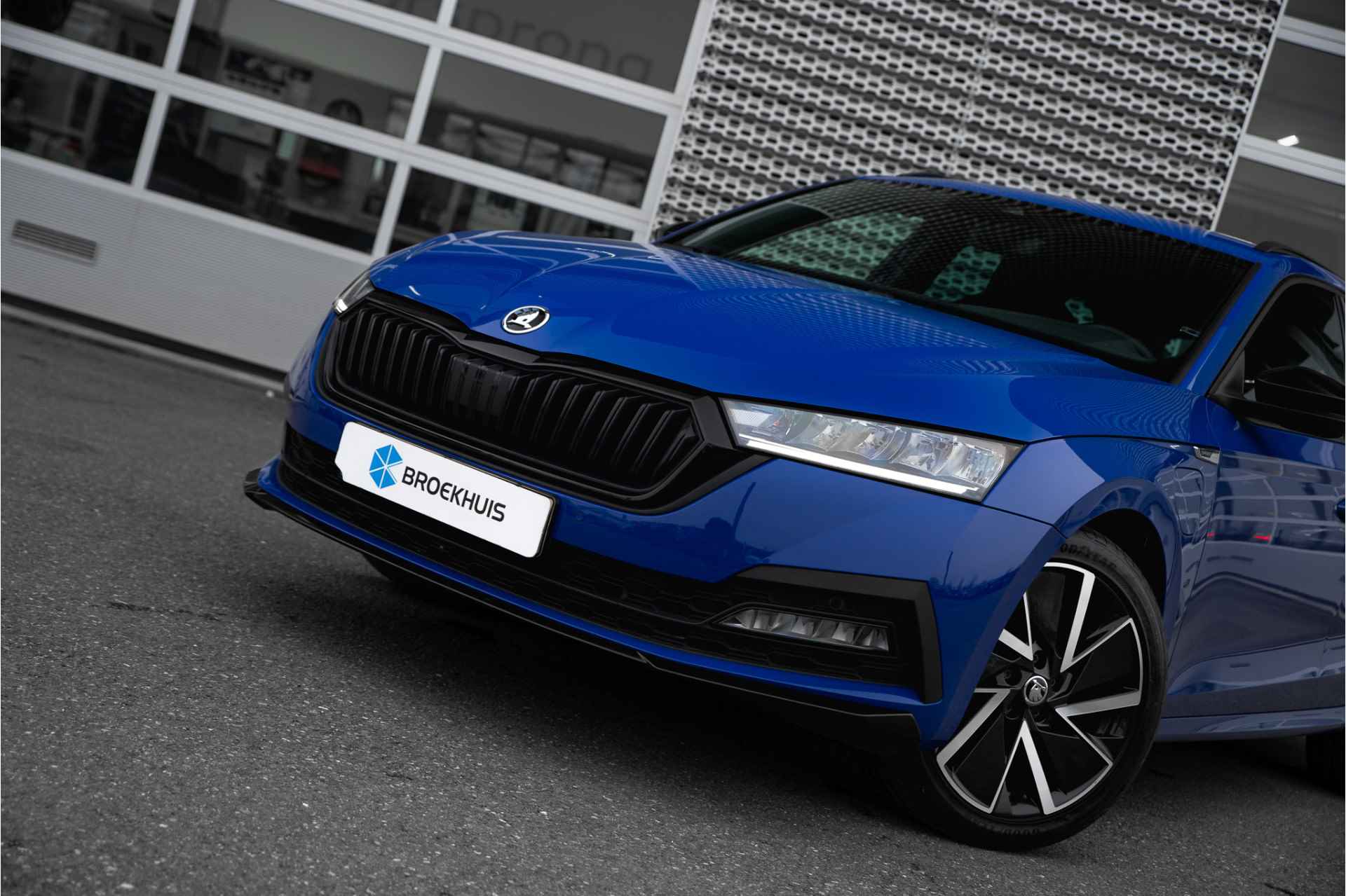 Škoda Octavia Combi 1.4 TSI iV PHEV Sportline Business - 16/27