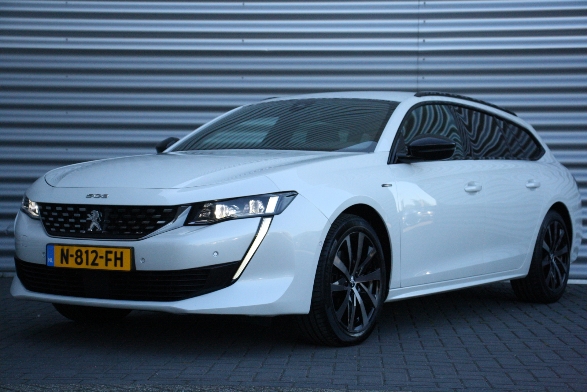 Peugeot 508 SW 1.6 PURETECH 180PK GT-LINE | Automaat | Navi | Clima | Adaptieve cruise | Camera | AGR | Trekhaak | 1600 KG trekgewicht |