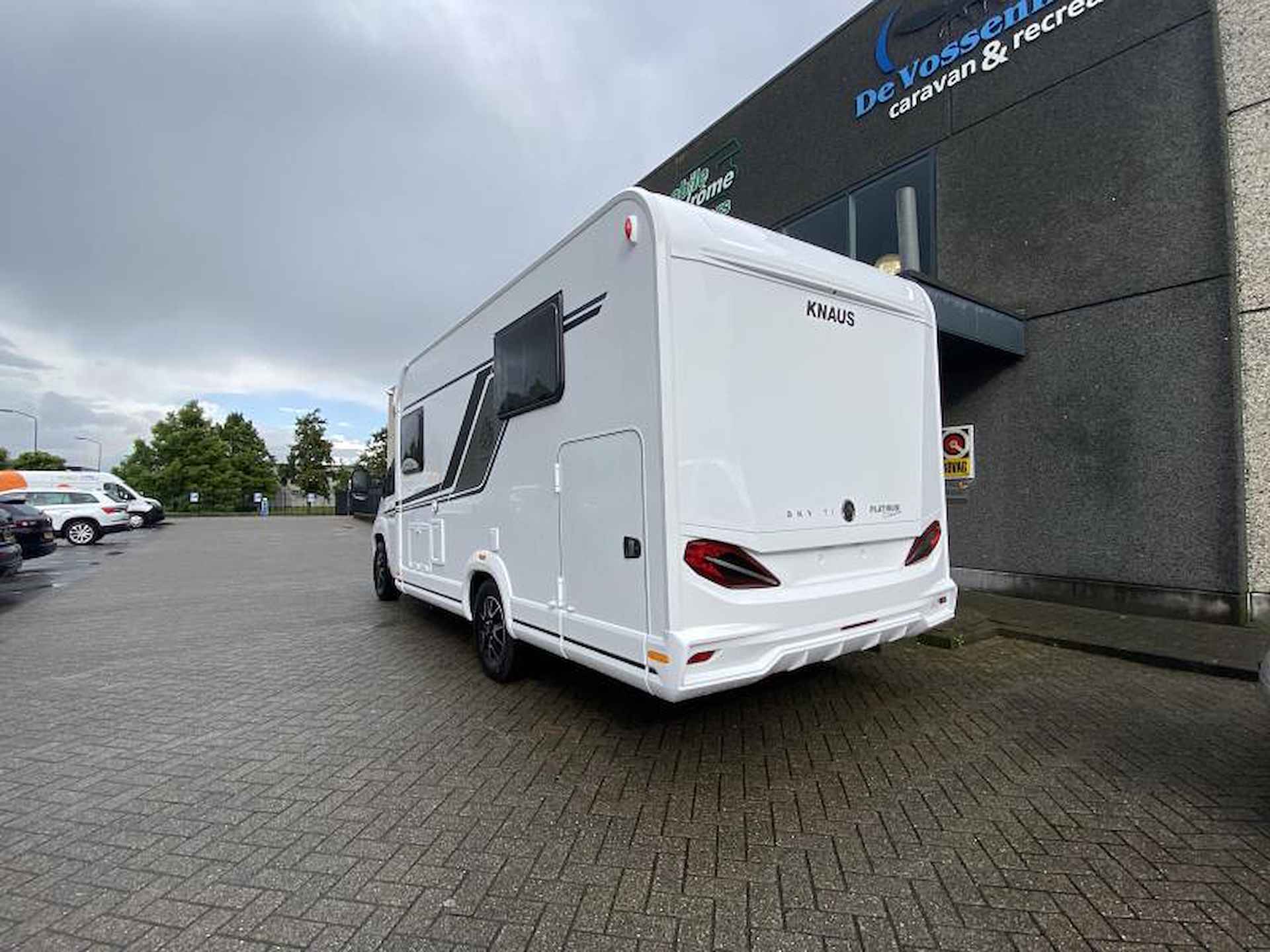 Knaus Sky TI 650 MEG Aktie model - 4/18