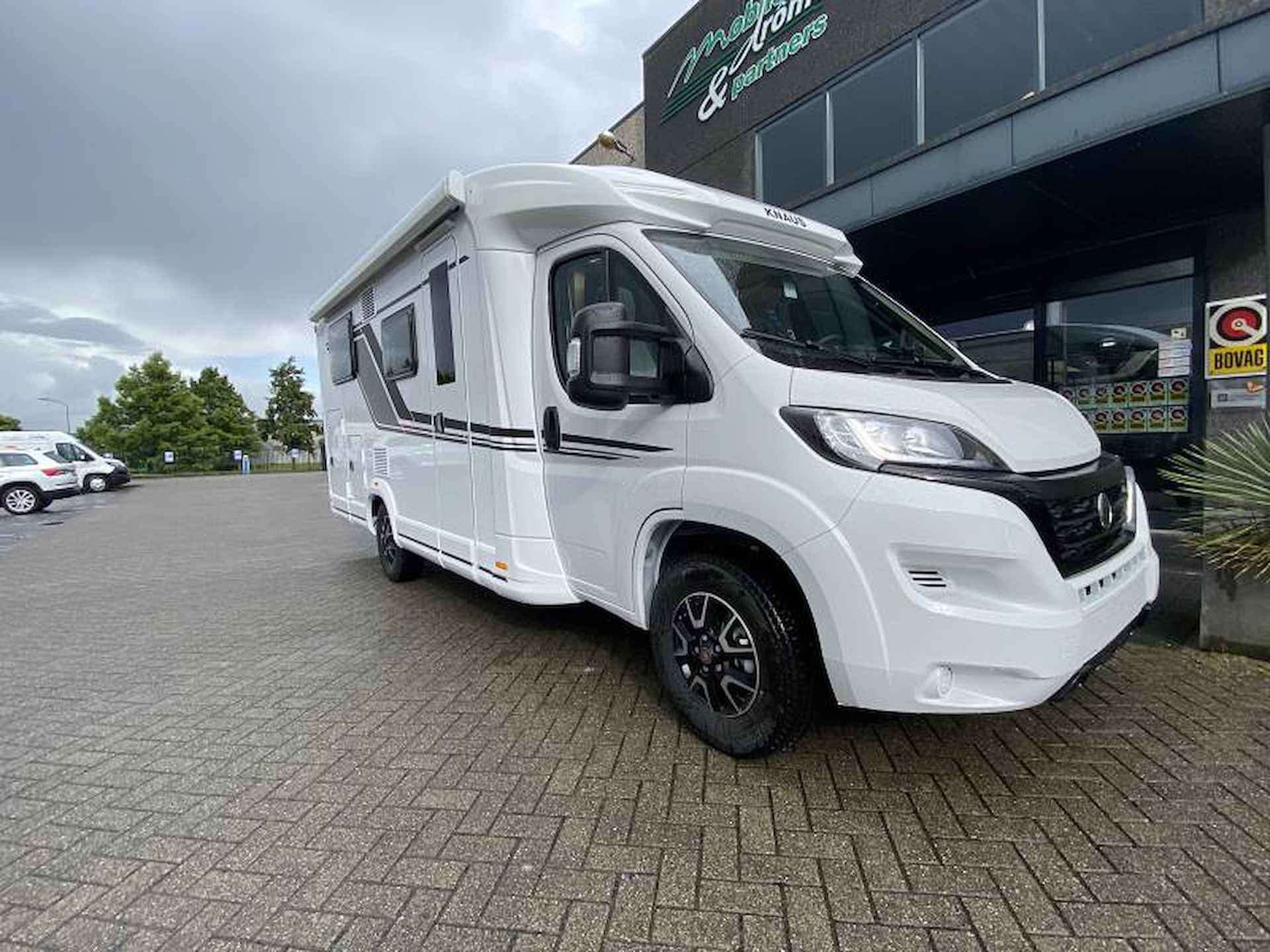 Knaus Sky TI 650 MEG Aktie model - 7/18