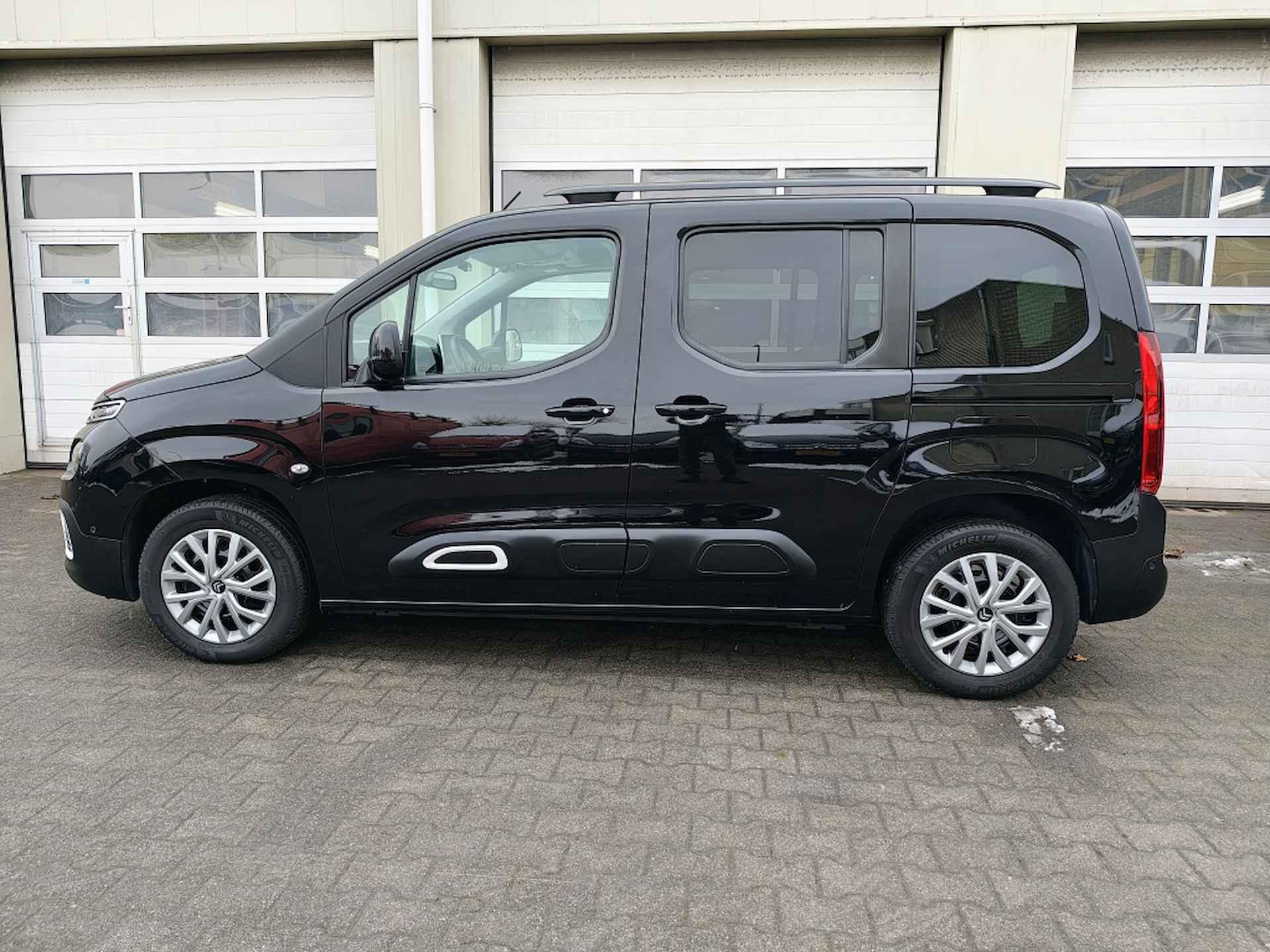 Citroen Berlingo 1.2 PureTech Live - 8/40