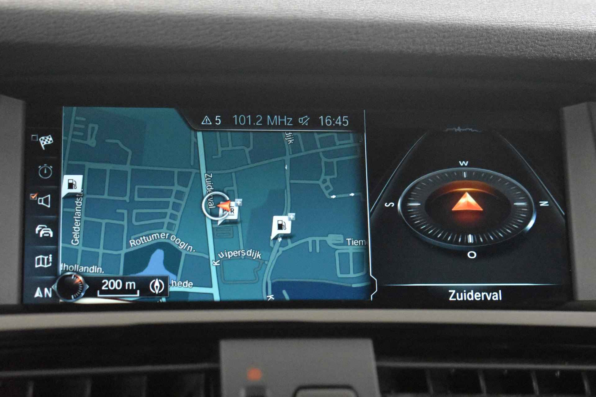 BMW X4 xDrive20d High Executive M Sport Automaat / Trekhaak / Sportstoelen / Stoelverwarming / Achteruitrijcamera / Xenon / Cruise Control / Navigatie Professional - 30/39