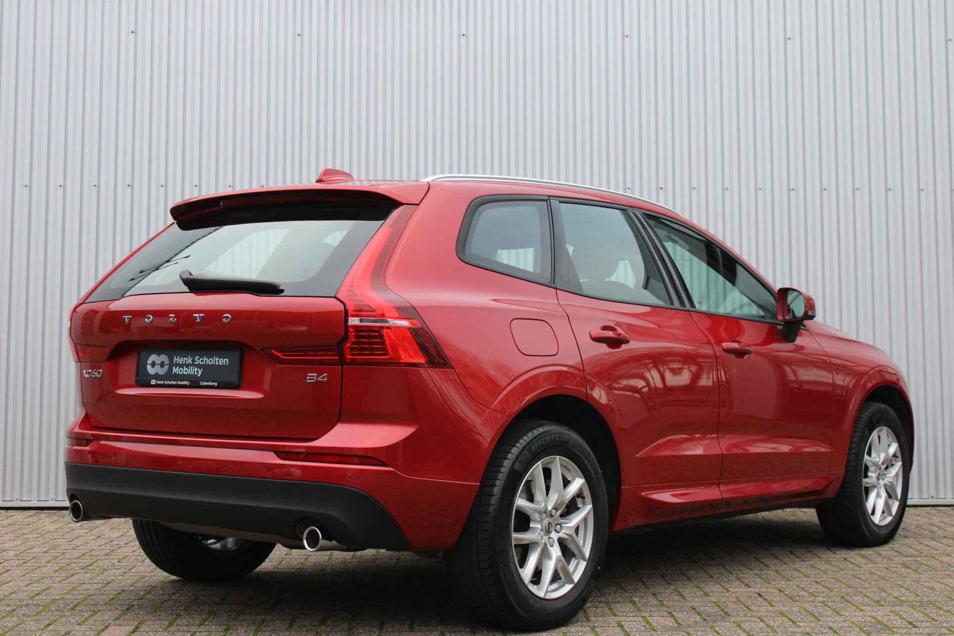 Volvo XC60 B4 AUT-8 Momentum, Full map Navigatie, Trekhaak, Parkeersensoren voor en achter, Parkeer Camera achter, Stoelverwarming, Stuurwielverwarming, - 6/36